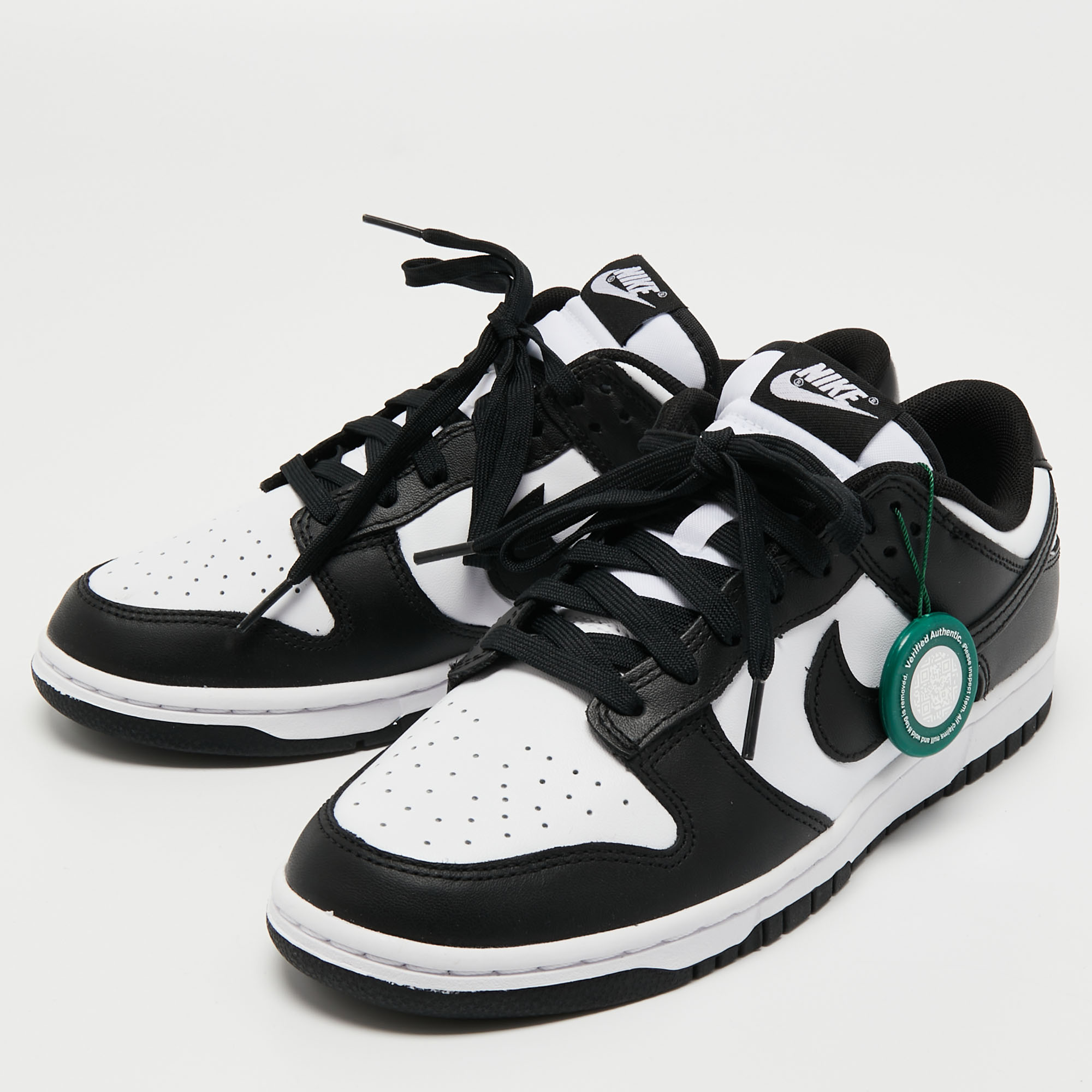 

Nike Black/White Leather Dunk Retro Low Top Sneakers Size