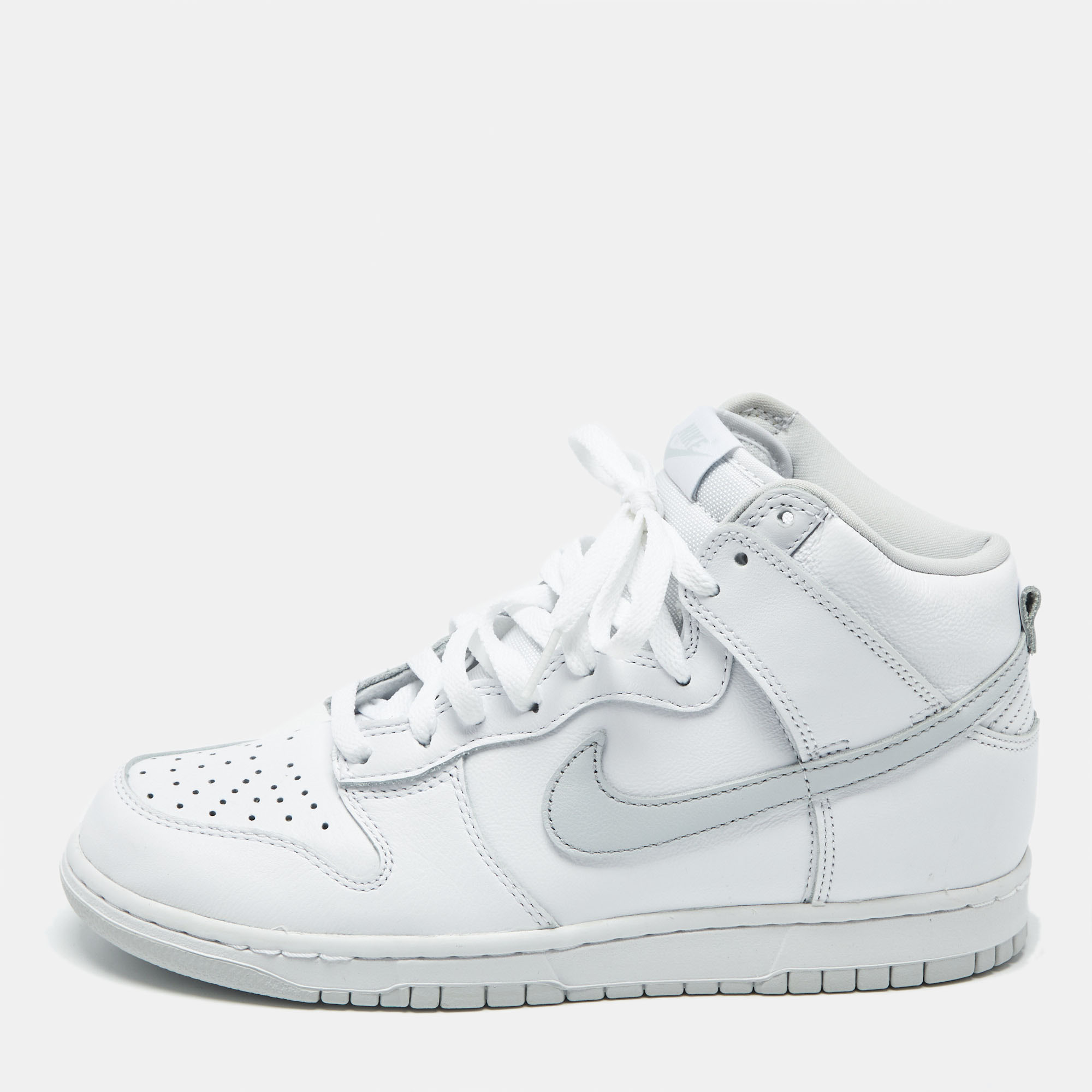 

Nike Dunk SP Pure Platinum Size 42 White/Grey Leather High Top Sneakers