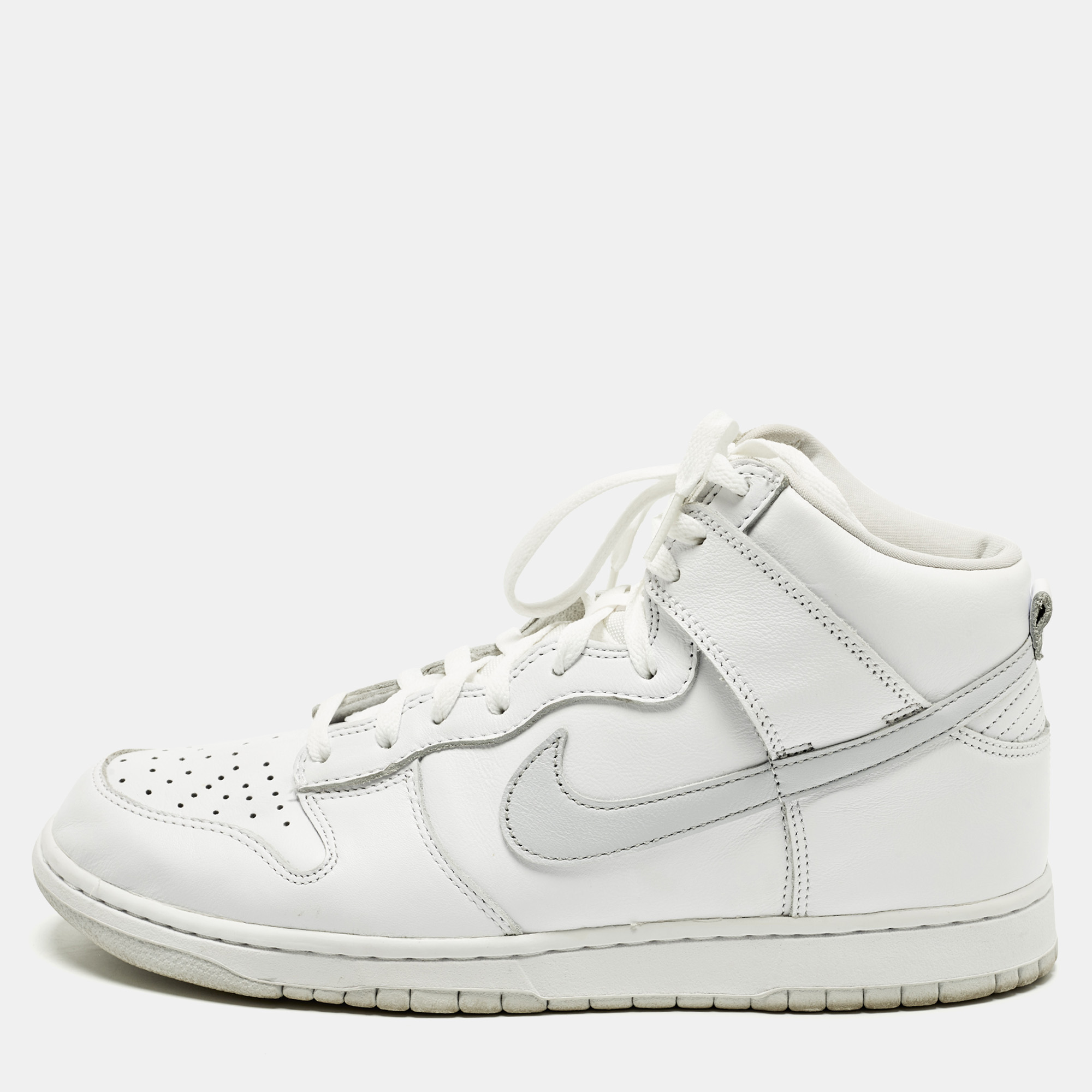 

Nike Dunk High Size  Two Tone Leather High Top Sneakers, White