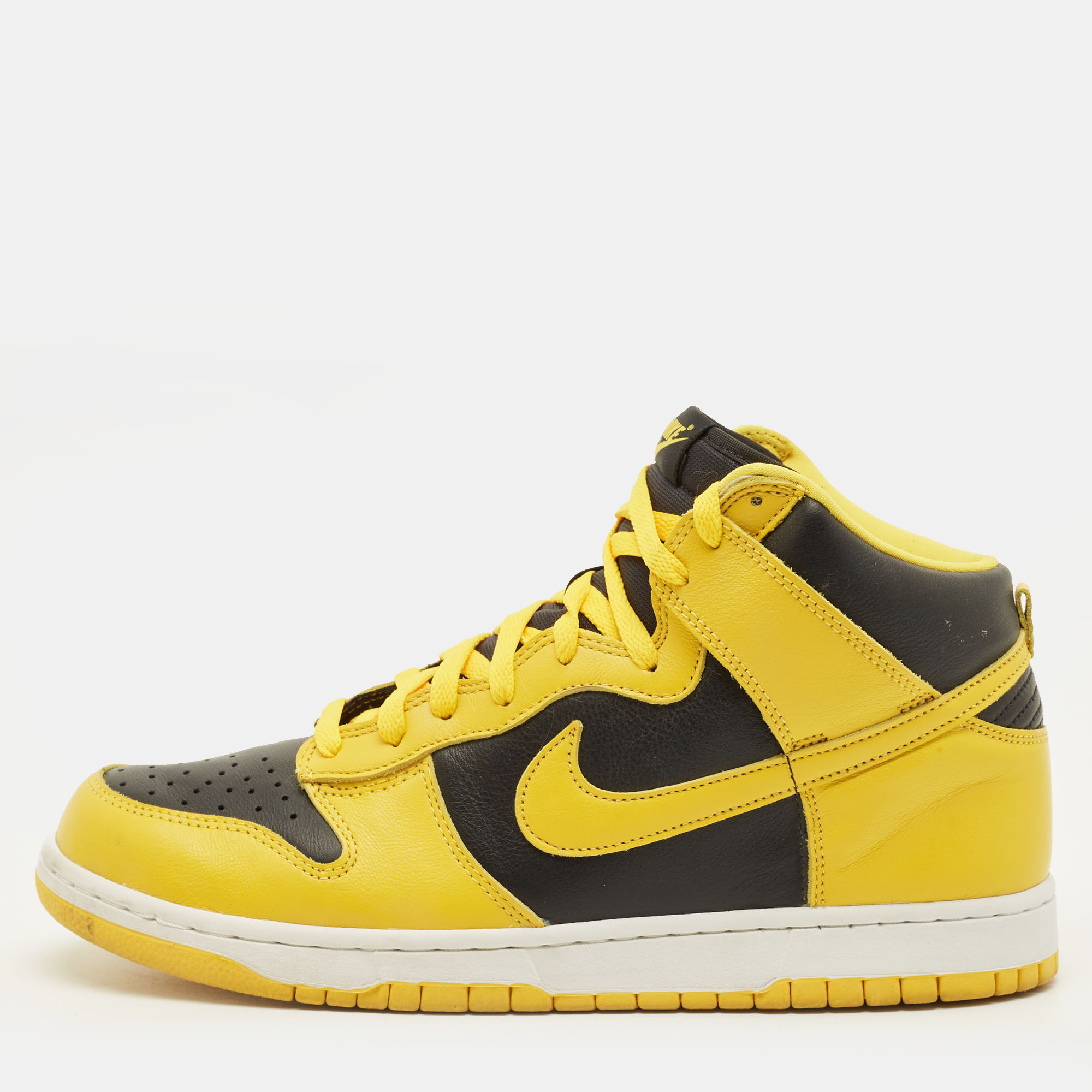 

Nike Dunk Iowa Size 45.5 Yellow/Black Leather High Top Sneakers