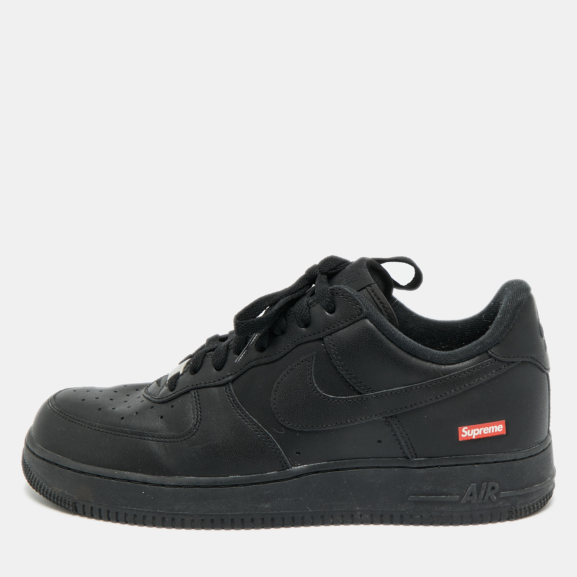 

Nike air force 1 low Supreme Size  Black Leather Lace Up Sneakers