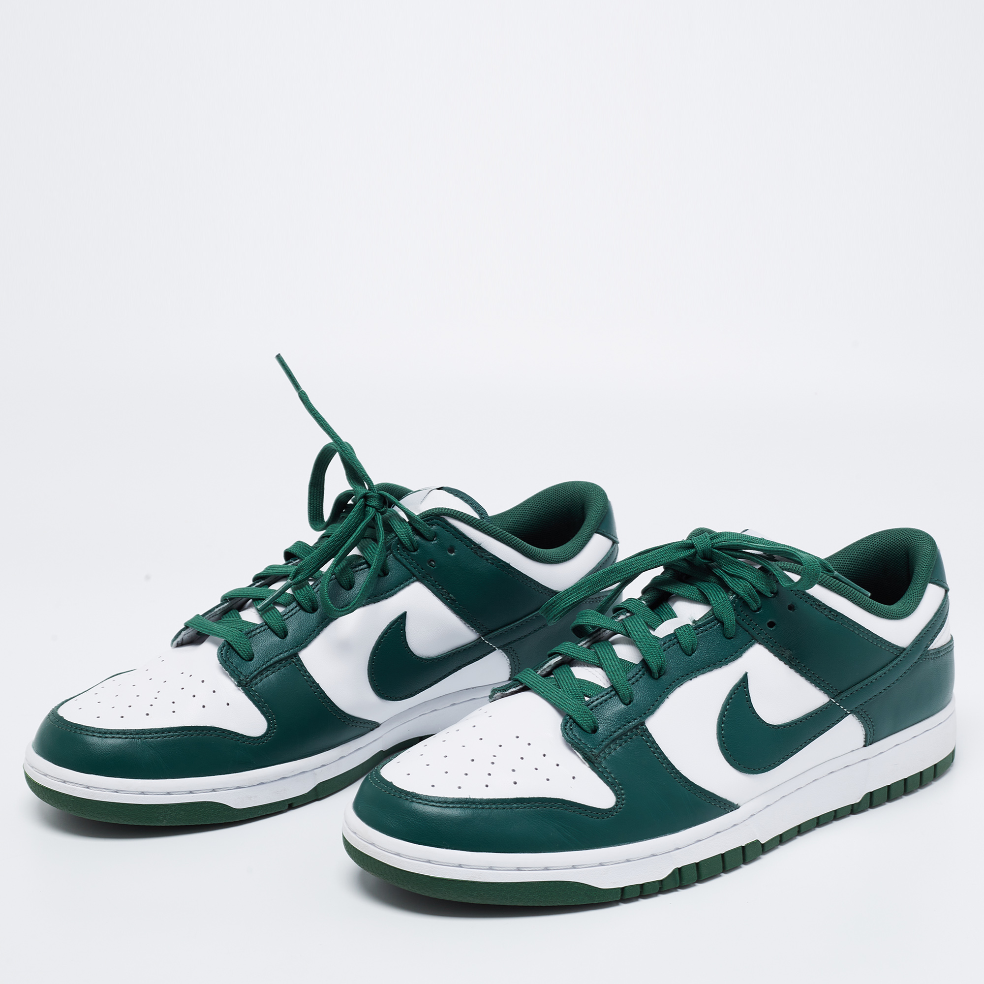 

Nike Green Leather Dunk Low Top Sneakers Size