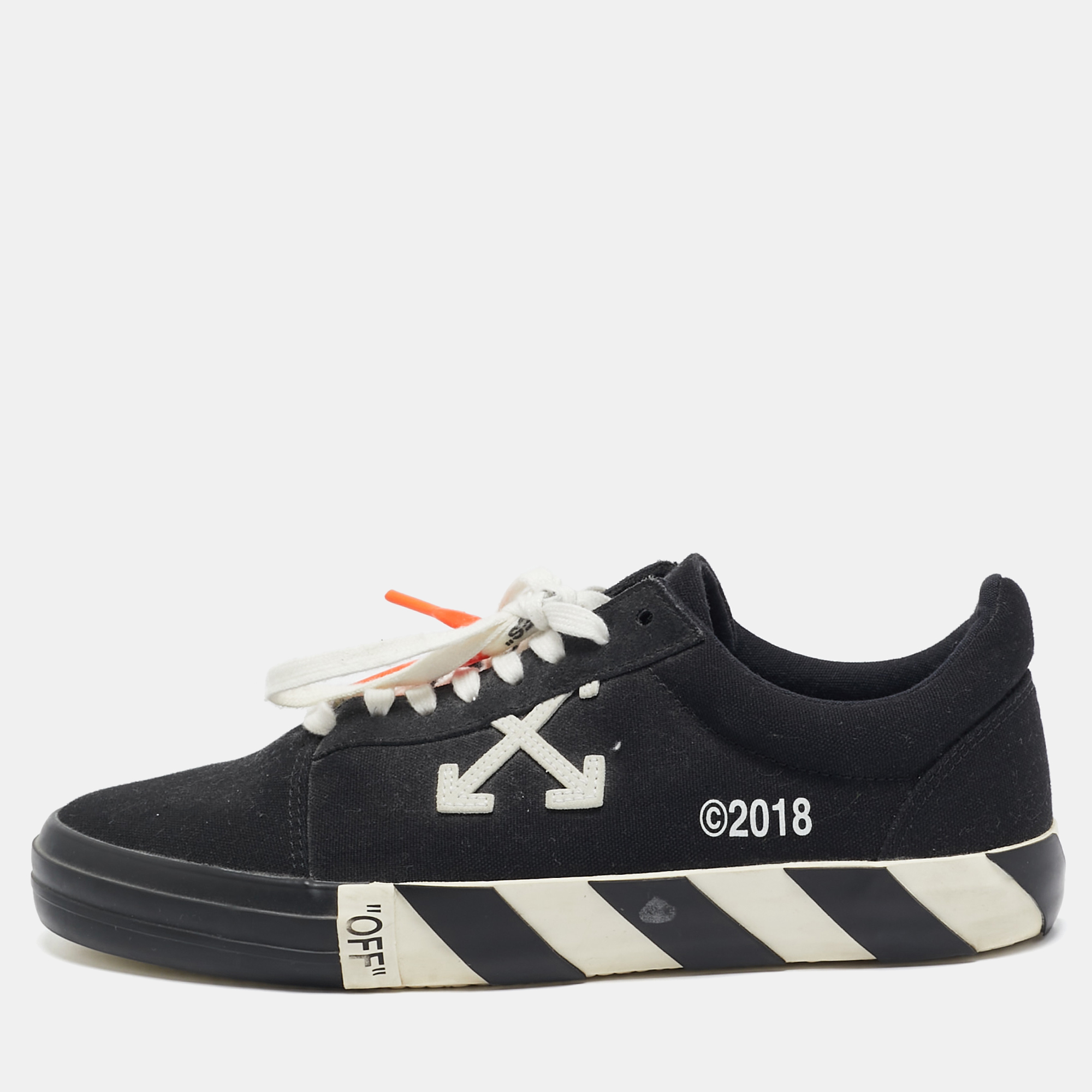 

Off-White Black Canvas Vulc Lace Up Sneakers Size