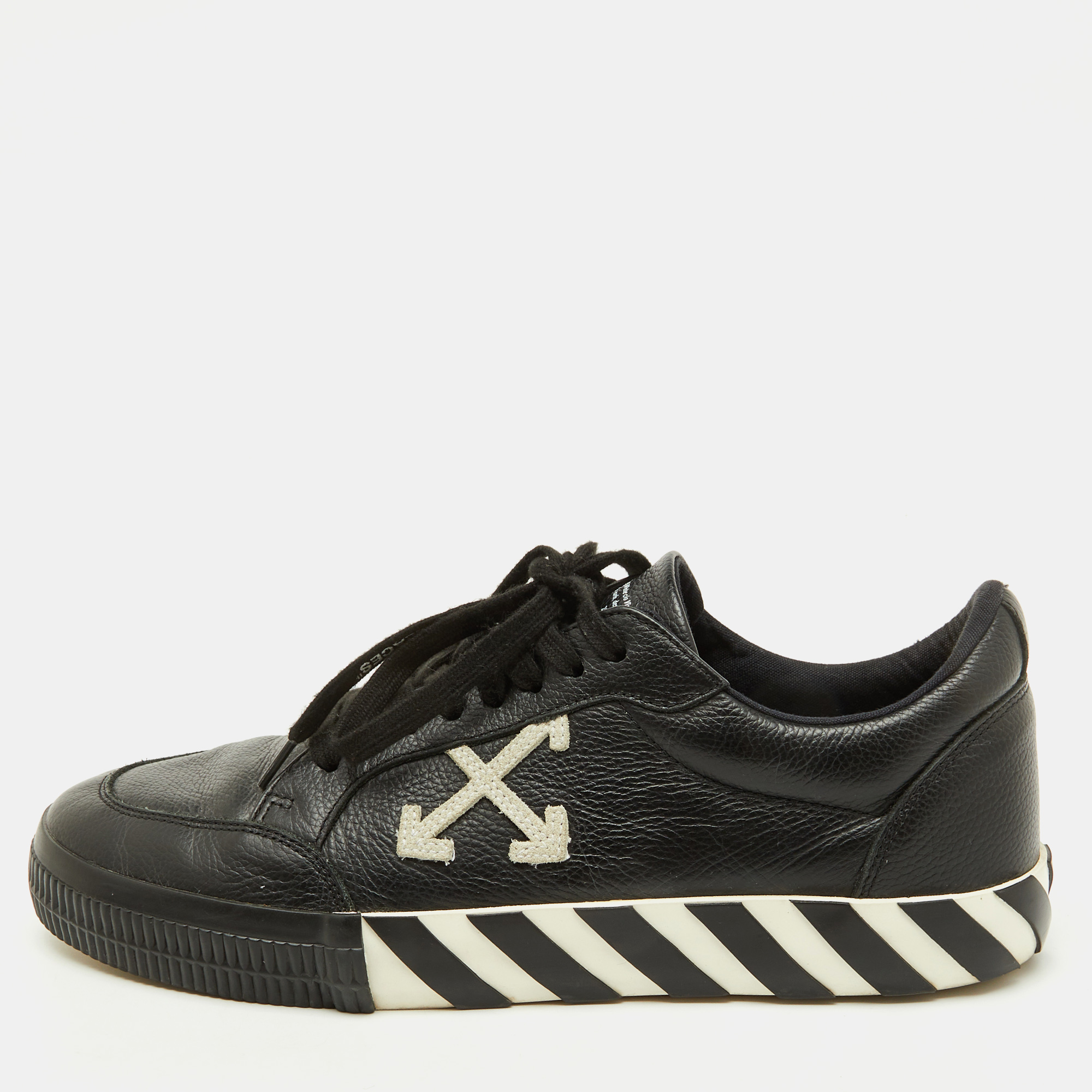 

Off-White c/o Virgil Abloh Black Leather Vulcanized Low Top Sneakers Size