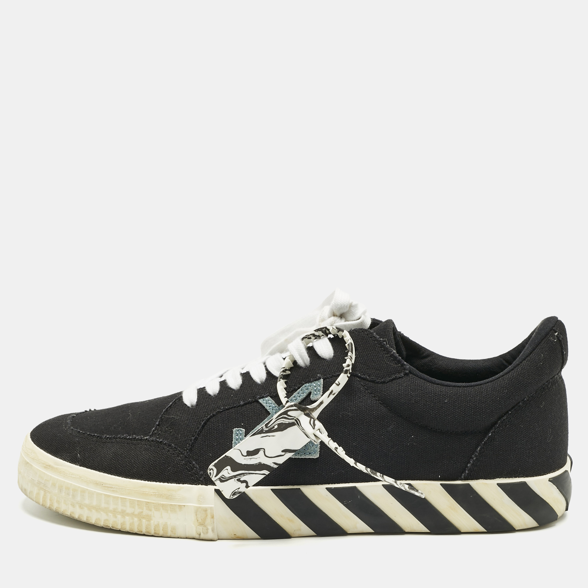 

Off-White Black Canvas Vulcanized Low Top Sneakers Size