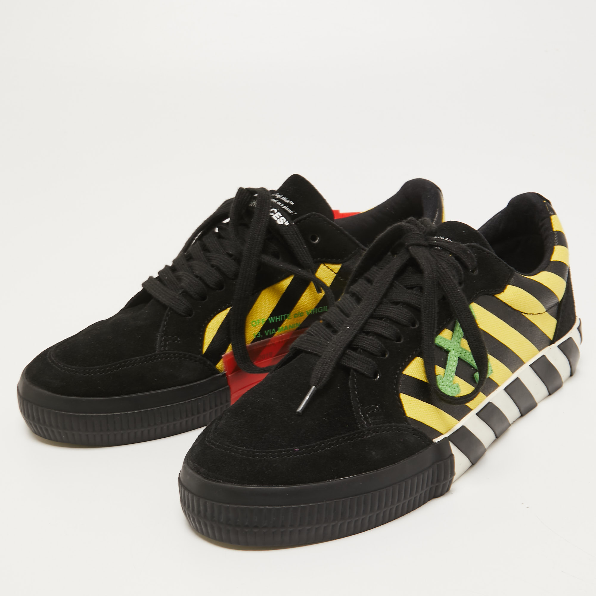 

Off-White Black Canvas and Suede Vulcanized Striped Low Top Sneakers Size