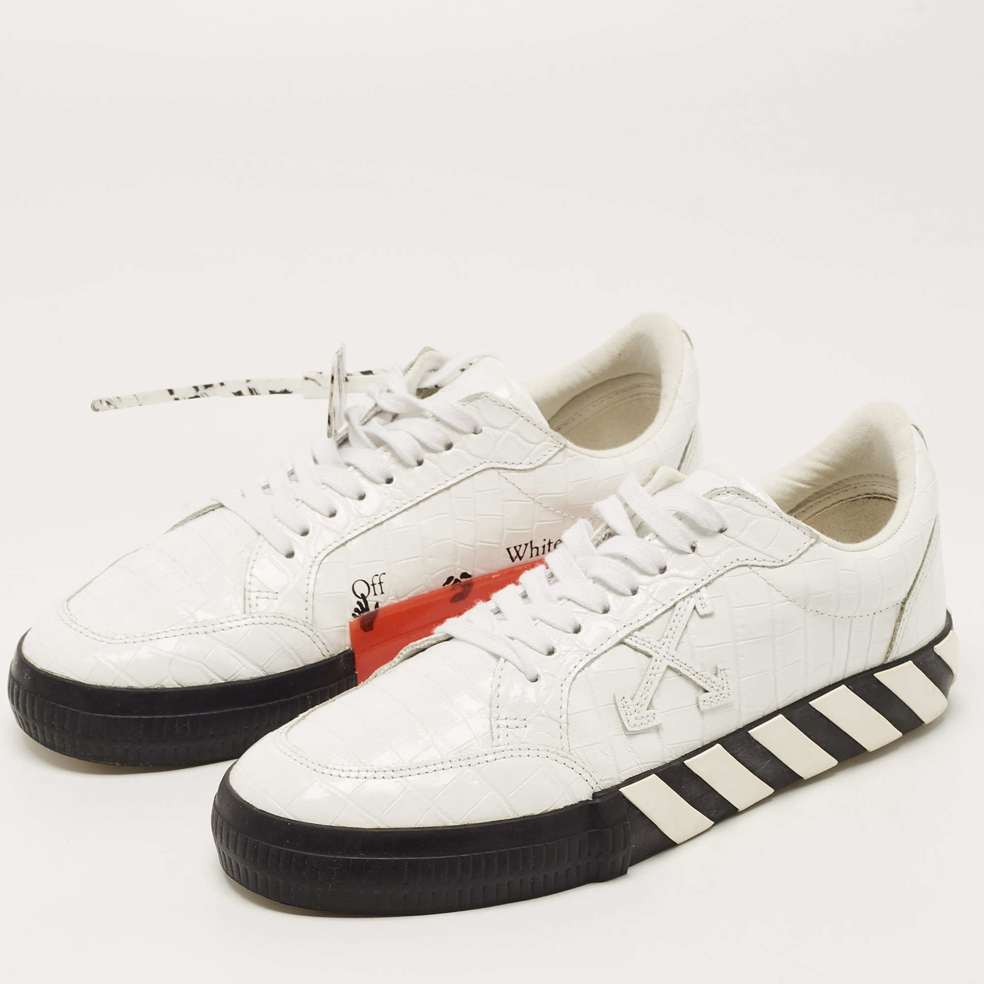 

Off-White White/Black Croc Embossed Leather Vulcanized Low Top Sneakers Size