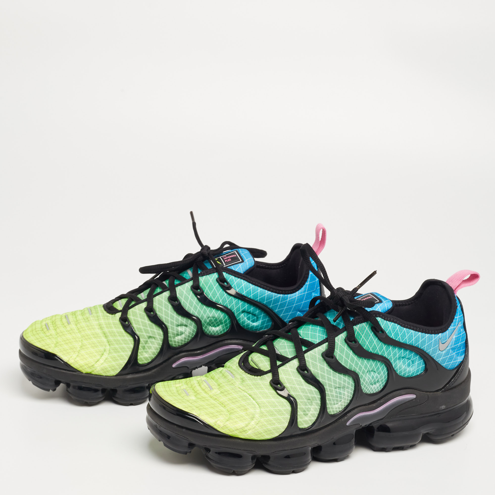 

Off white x Nike Aurora Green/Blue Fabric Air VaporMax Sneakers Size, Multicolor