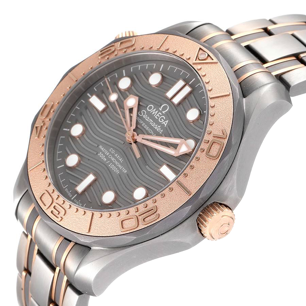 

Omega Grey 18K Rose Gold And Titanium Seamaster 210.60.42.20.99.001 Men's Wristwatch 42 MM