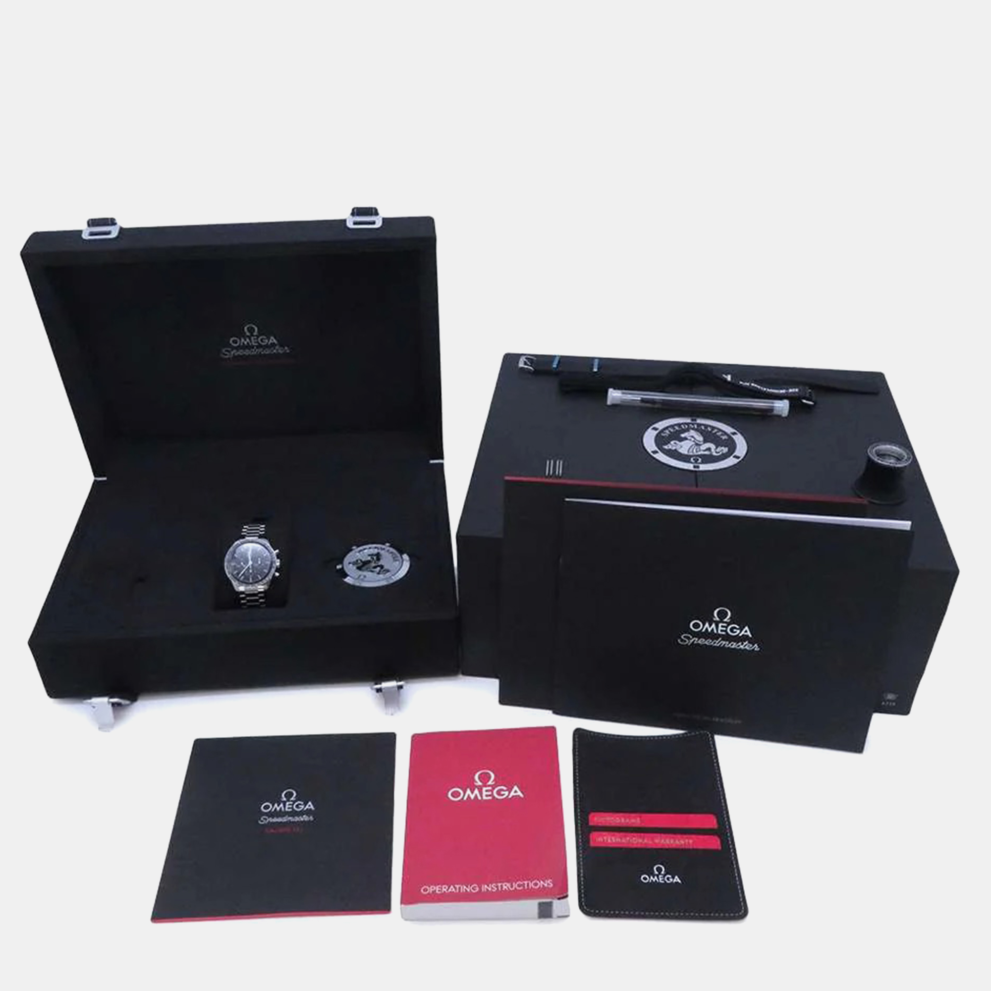 Omega Black Stainless Steel Speedmaster Moonwatch Manual Winding Men`s Wristwatch 40 mm 