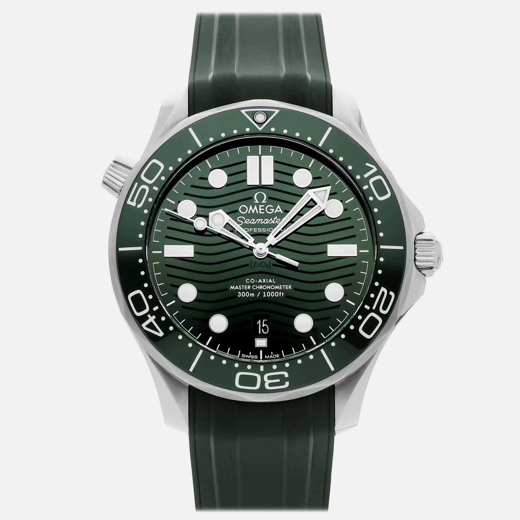 

Pre-Owned Omega Seamaster Diver 300M 210.32.42.20.10.001, Green