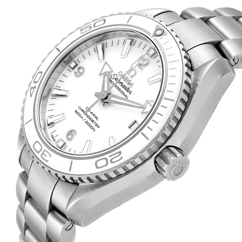 

Omega White Stainless Steel Seamaster Planet Ocean 600M 232.30.42.21.04.001 Men's Wristwatch