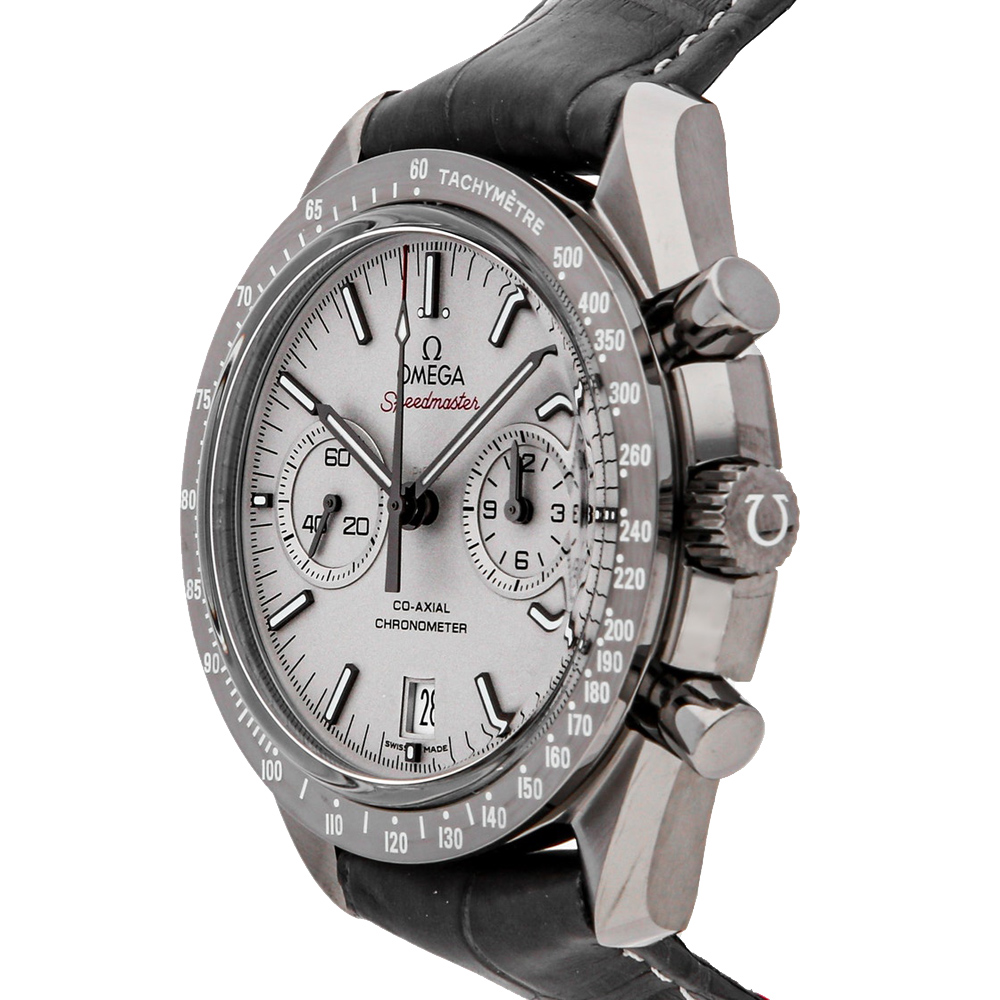 

Omega Platinum Ceramic Speedmaster Moonwatch Chronograph "Grey Side of the Moon" 311.93.44.51.99.001 Men's Wristwatch 44 MM, Silver