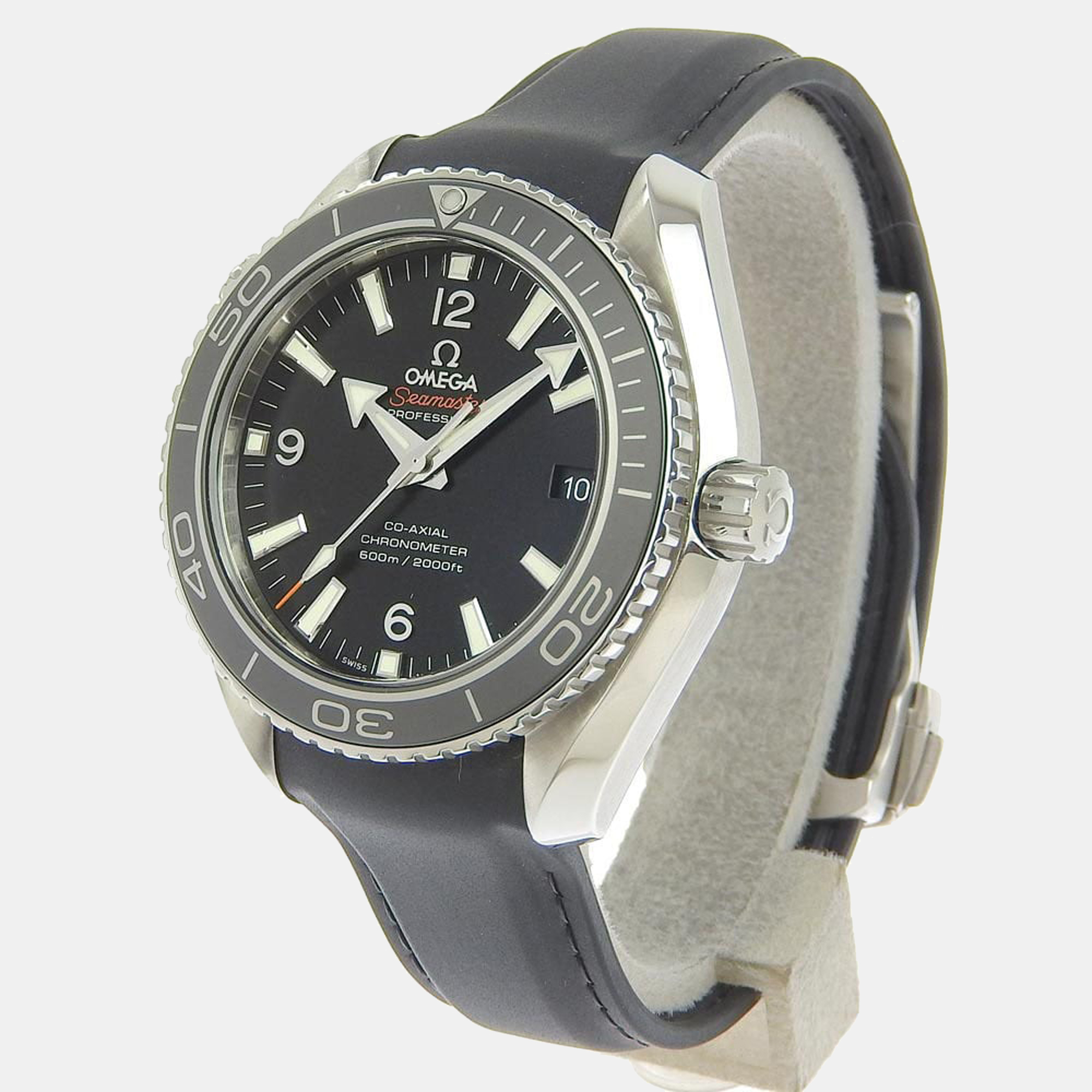 

Omega Black Stainless Steel Seamaster Planet Ocean 232.32.42.21.01.003 Men's Wristwatch 44 mm