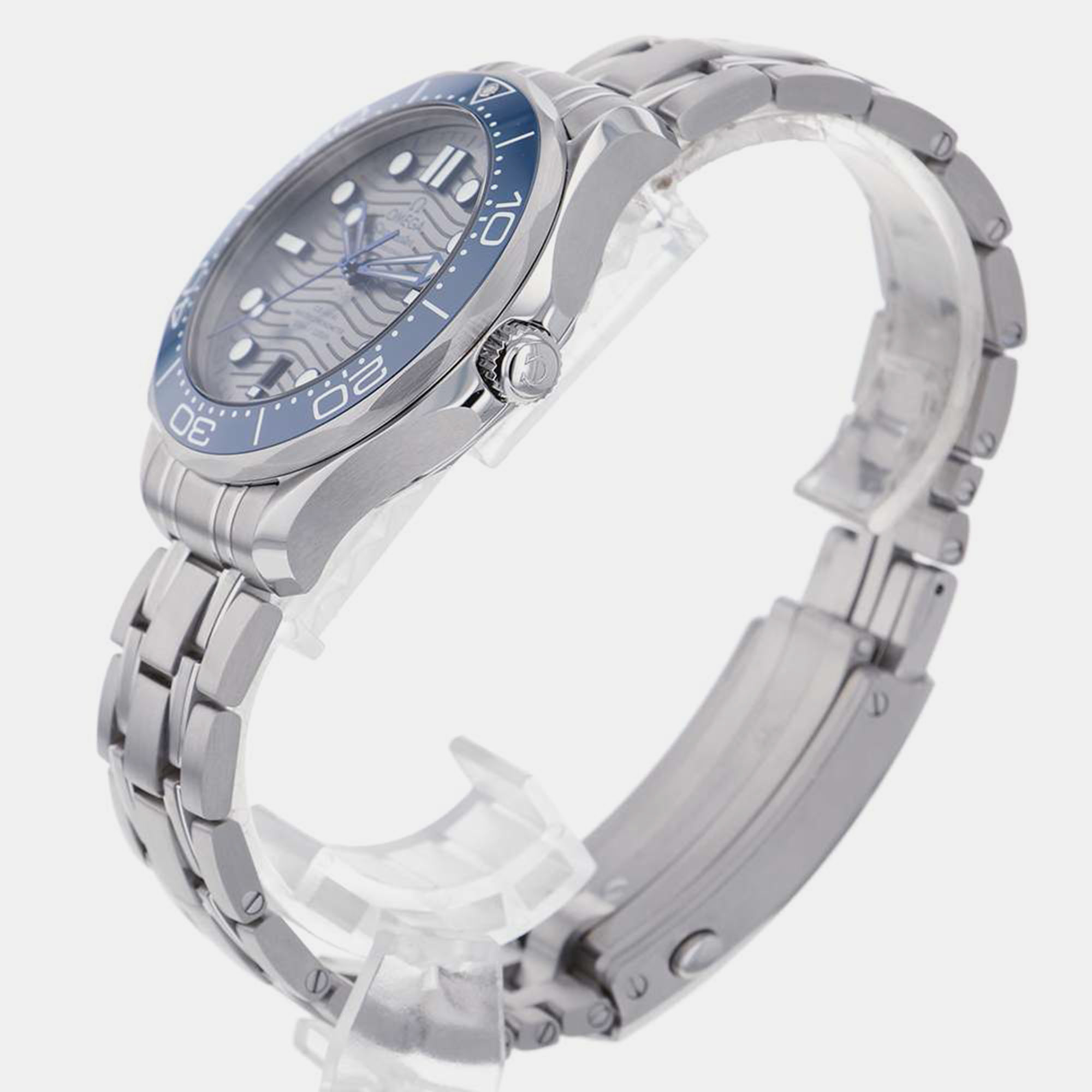 

Omega Grey Stainless Steel Seamaster 210.30.42.20.06.001 Automatic Men's Wristwatch 42 mm