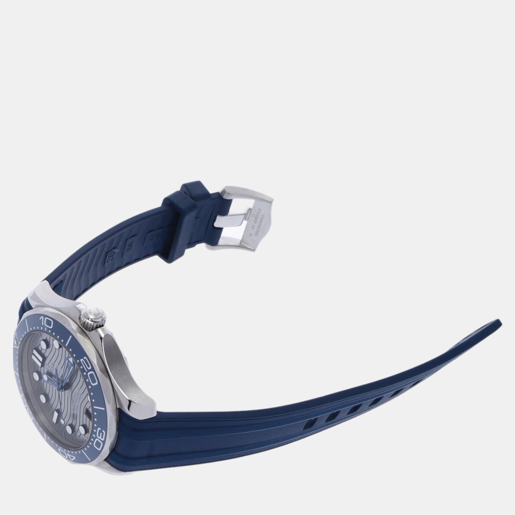 

Omega Grey Stainless Steel Seamaster 210.32.42.20.06.001 Automatic Men's Wristwatch 42 mm