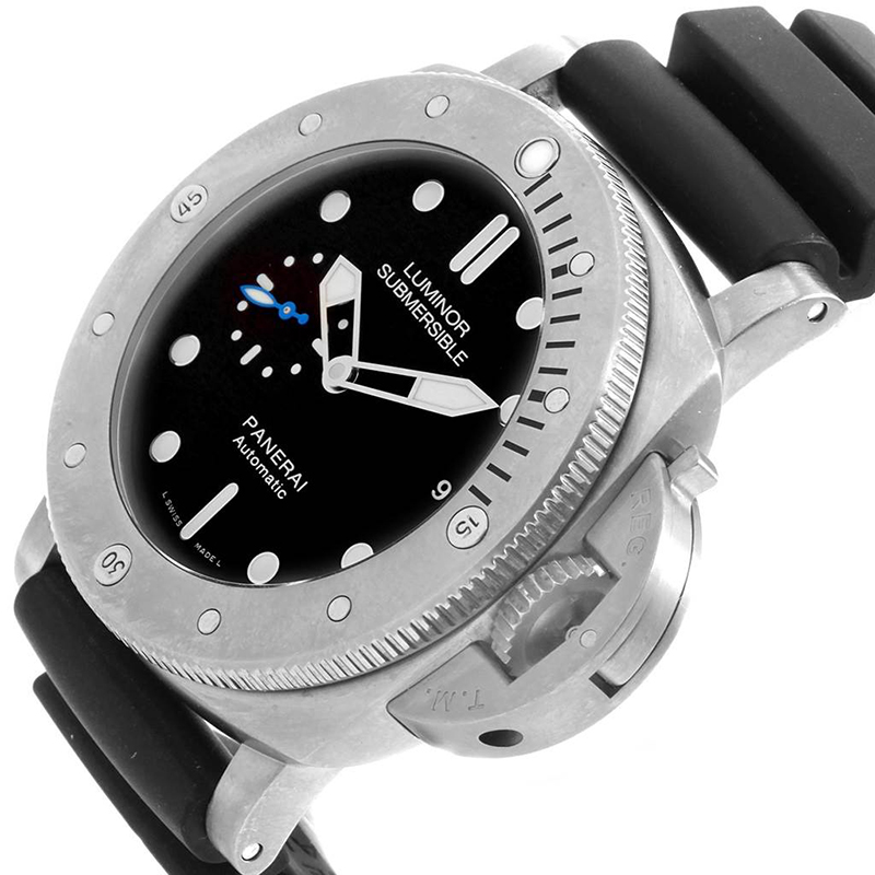 

Panerai Black and Rubber Submersible Titanio PAM01305 Men's Wristwatch