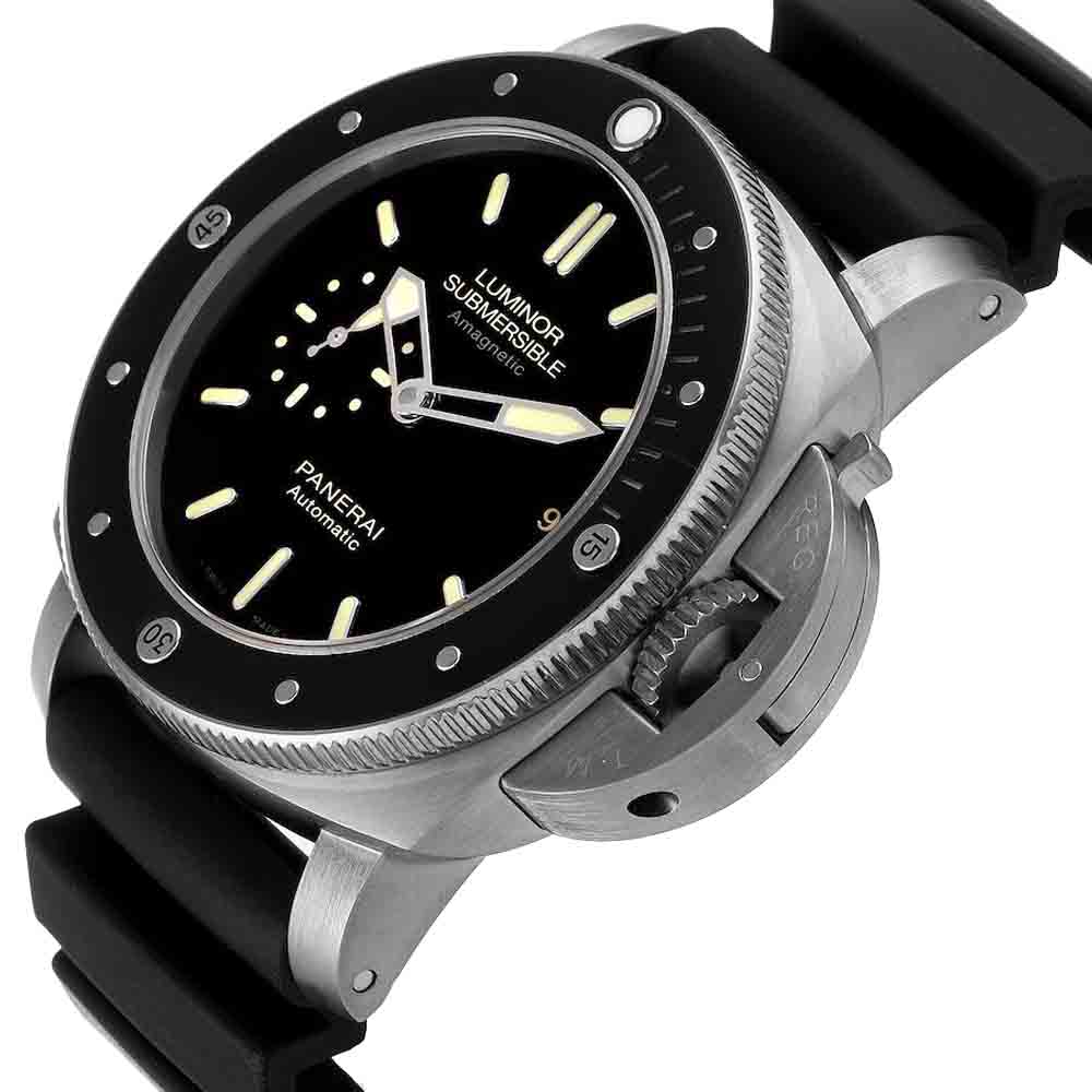 

Panerai Back Titanium Luminor Submersible 1950 PAM00389 Men's Wristwatch 47 MM, Black