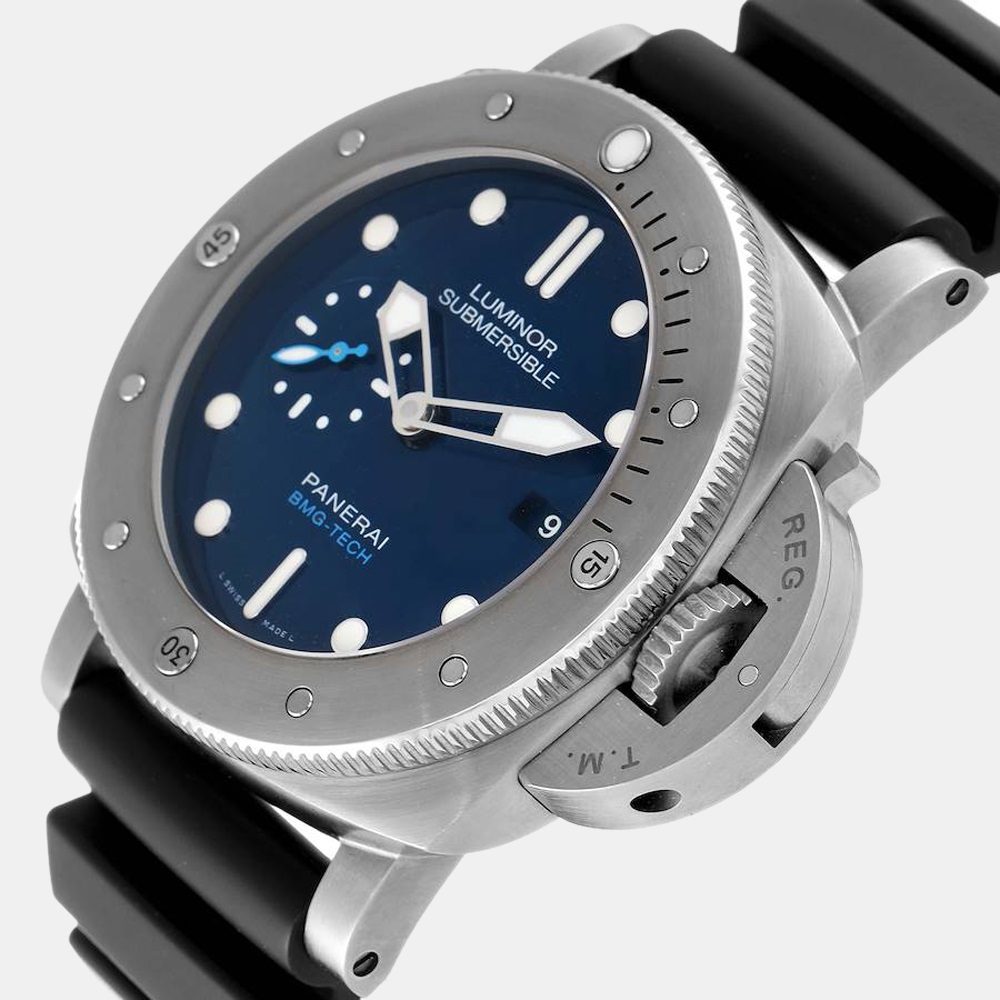 

Panerai Blue BMG-Tech Luminor Submersible PAM00692 Automatic Men's Wristwatch 47 mm