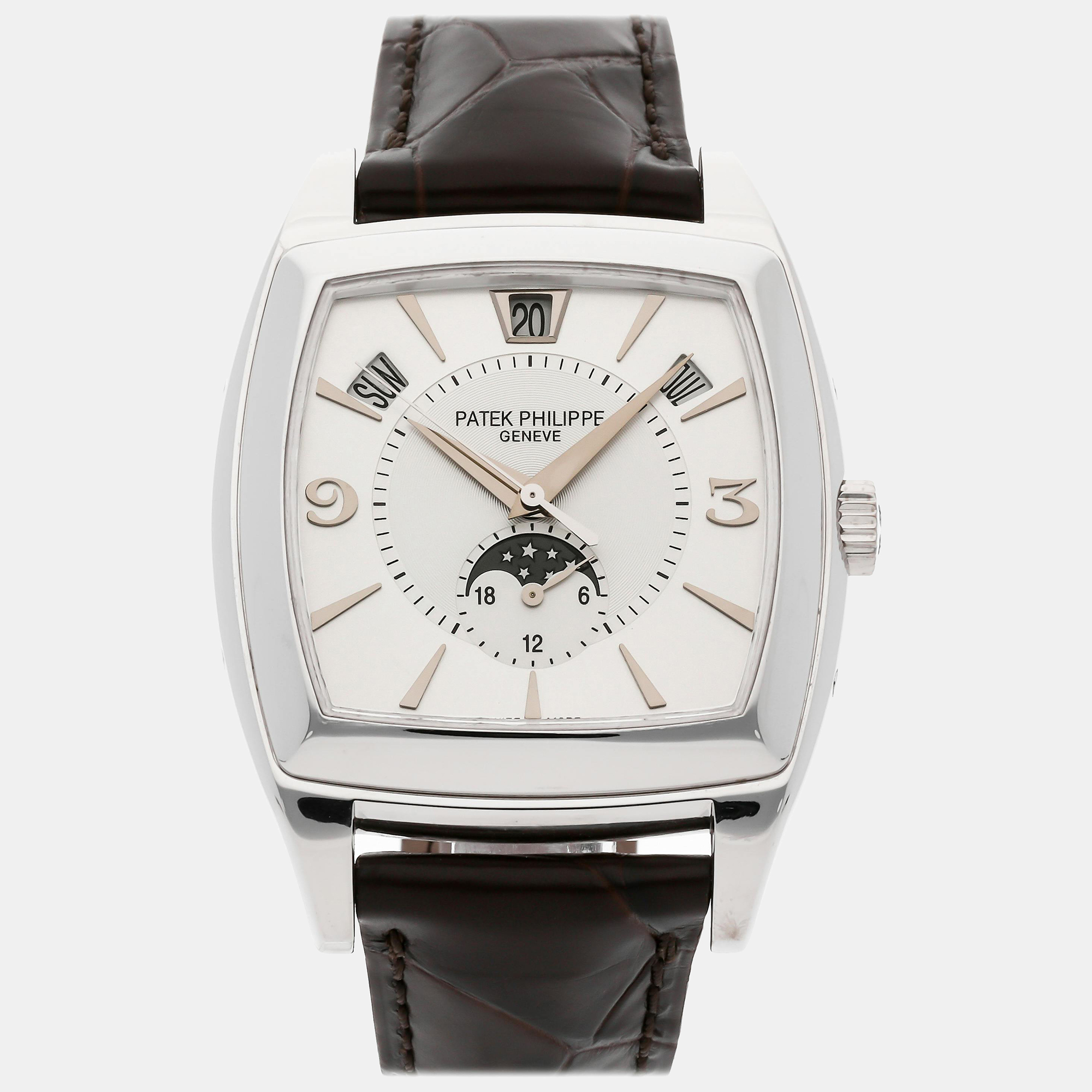 A meticulously crafted watch holds the promise of enduring appeal all day comfort and investment value. Carefully assembled and finished to stand out on your wrist this Patek Philippe timepiece is a purchase you will cherish.