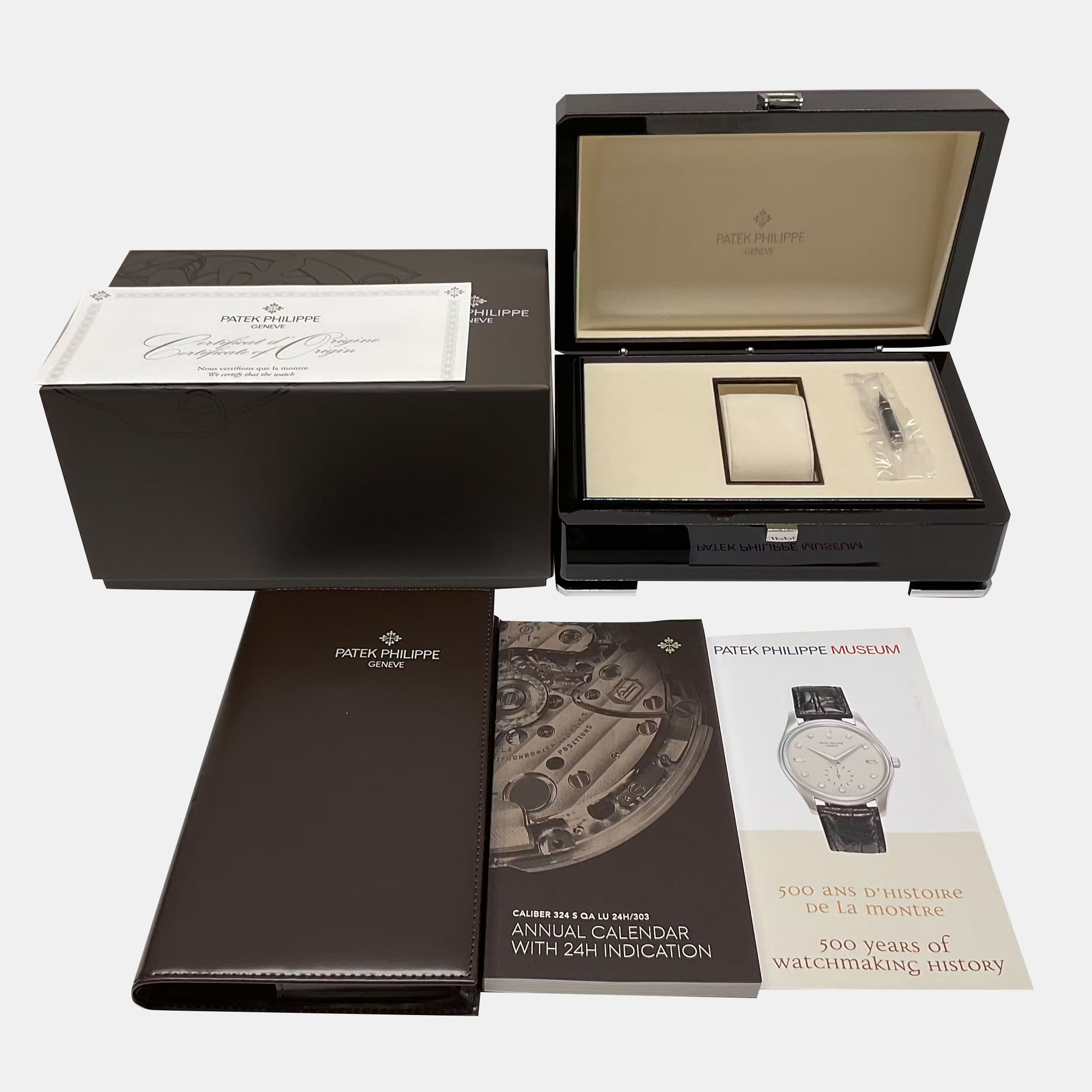 Pre-Owned Patek Philippe Nautilus Annual Calendar Moonphase Men`s Watch 40 mm 