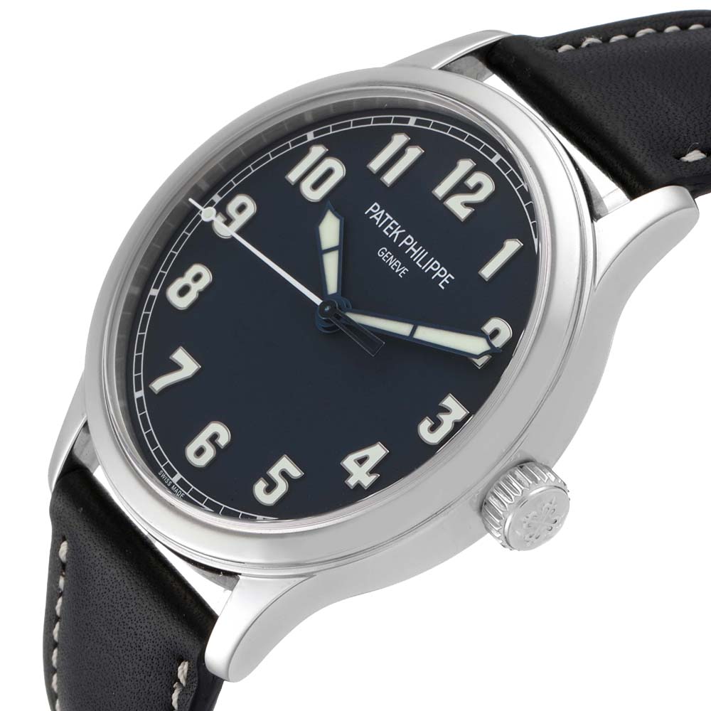 

Patek Philippe Blue Stainless Steel Calatrava Pilot Limited Edition 5522A Men's Wristwatch 42 MM