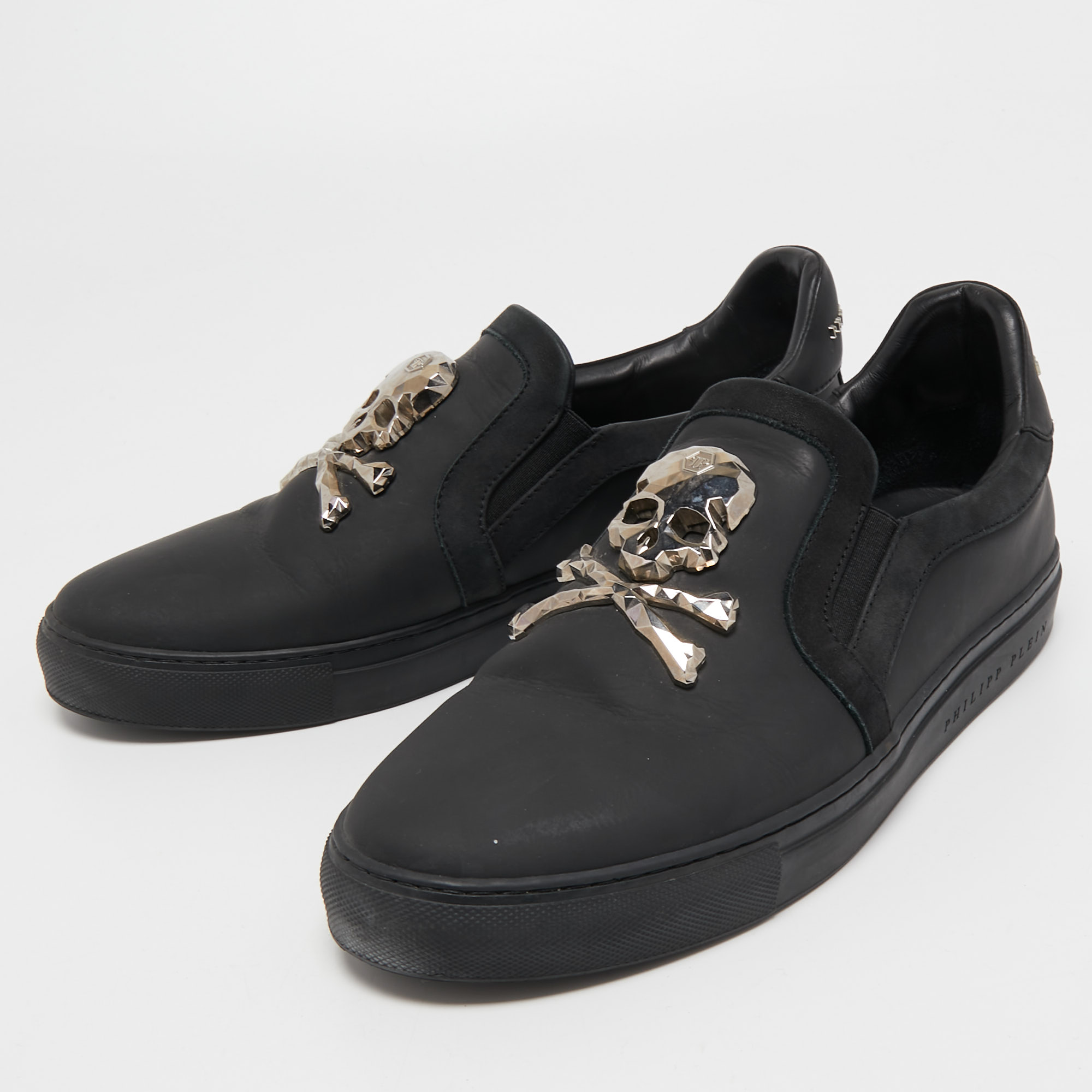 

Philipp Plein Black Leather Skull Slip On Sneakers Size