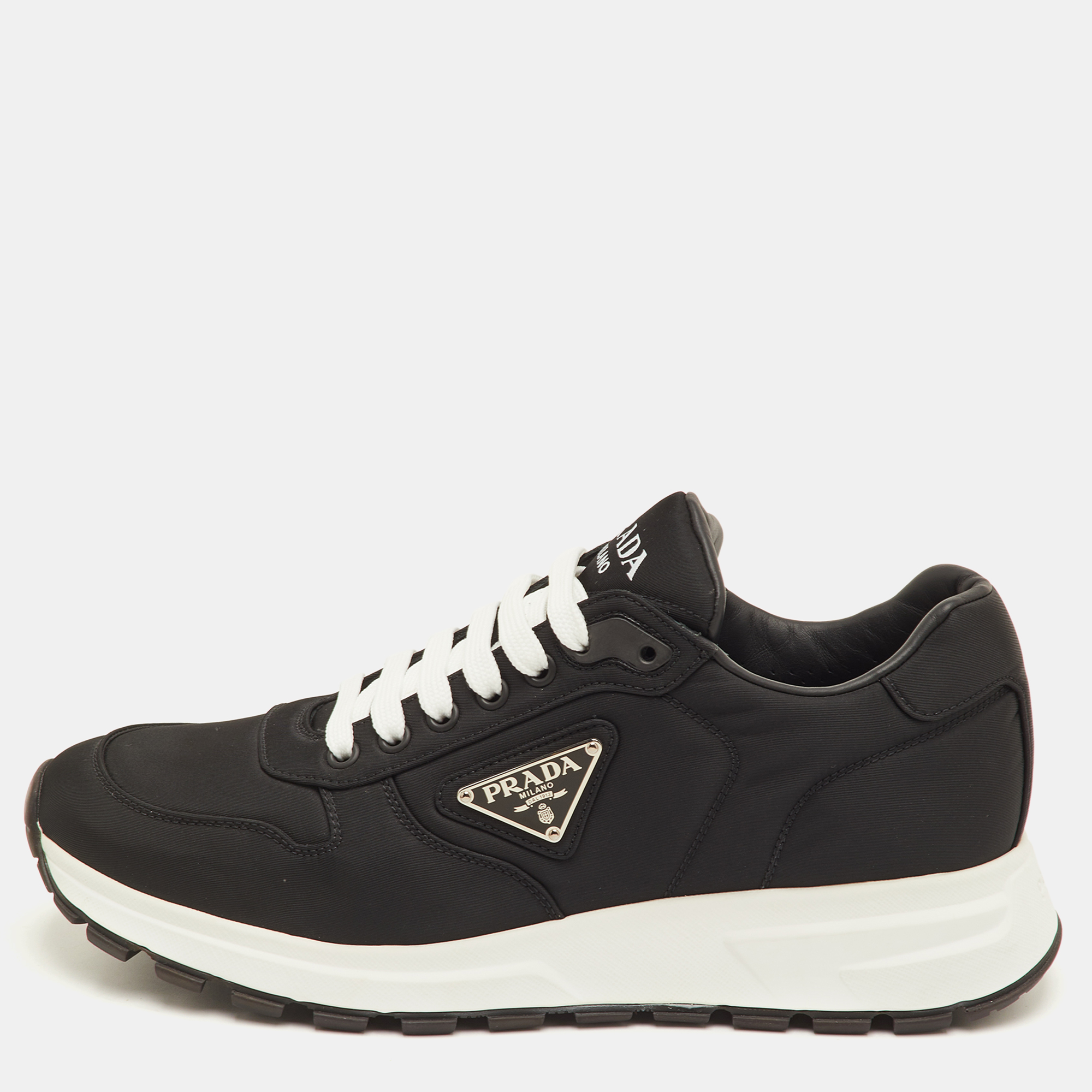 

Prada Prax 01 Size Black Nylon Low Top Sneakers