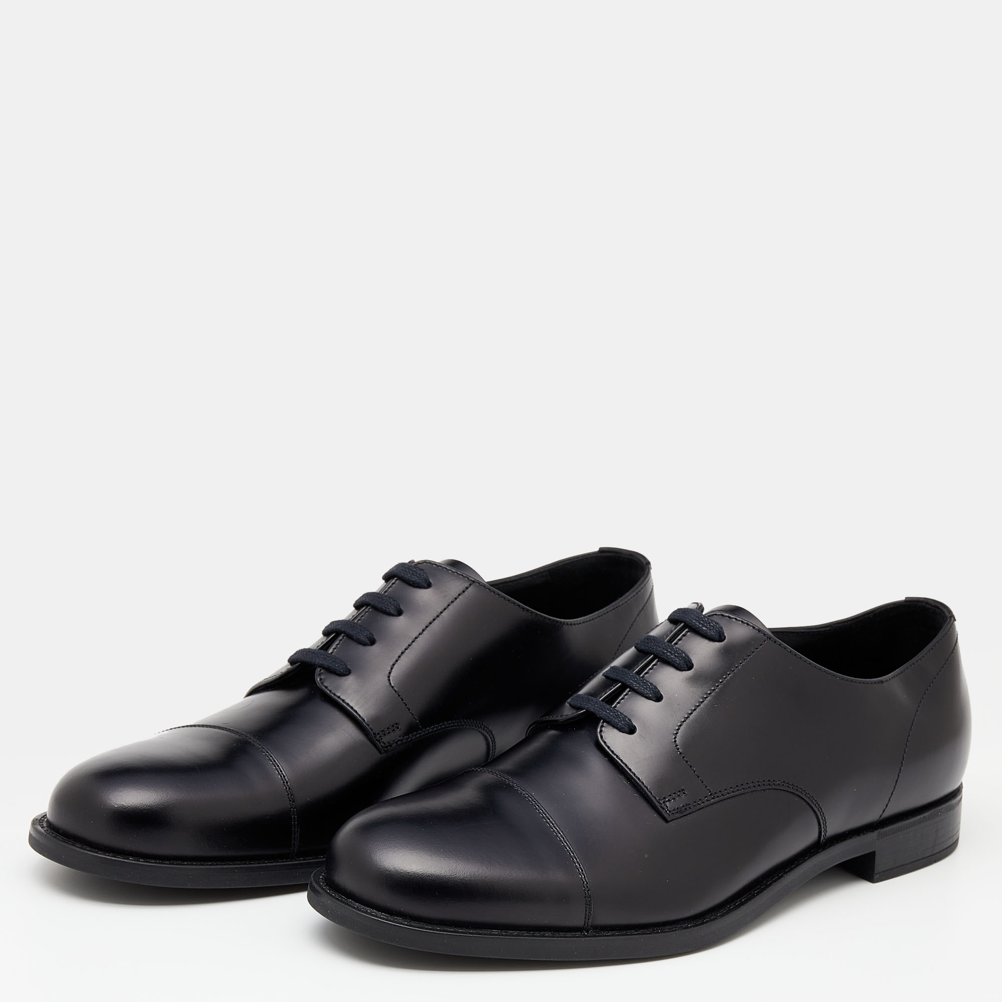 

Prada Black Leather Lace Up Oxfords Size