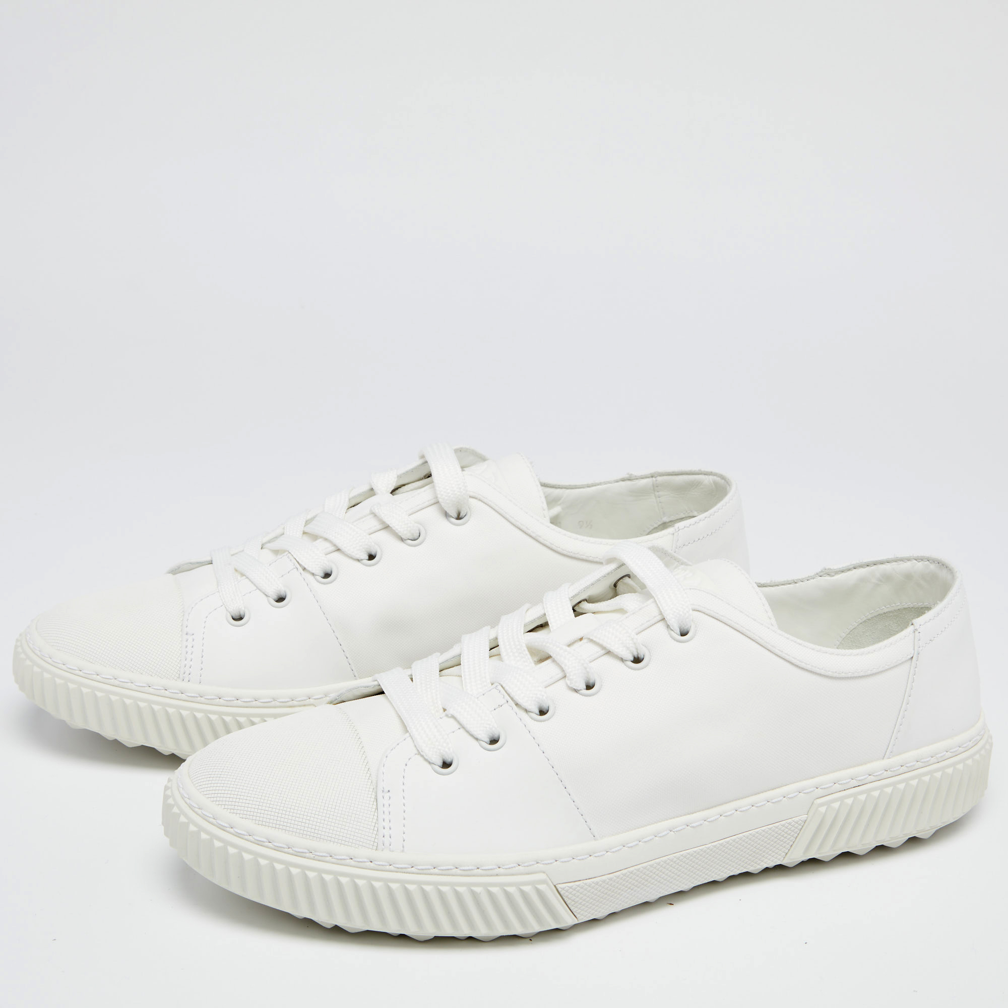 

Prada White Leather And Canvas Lace Up sneakers Size