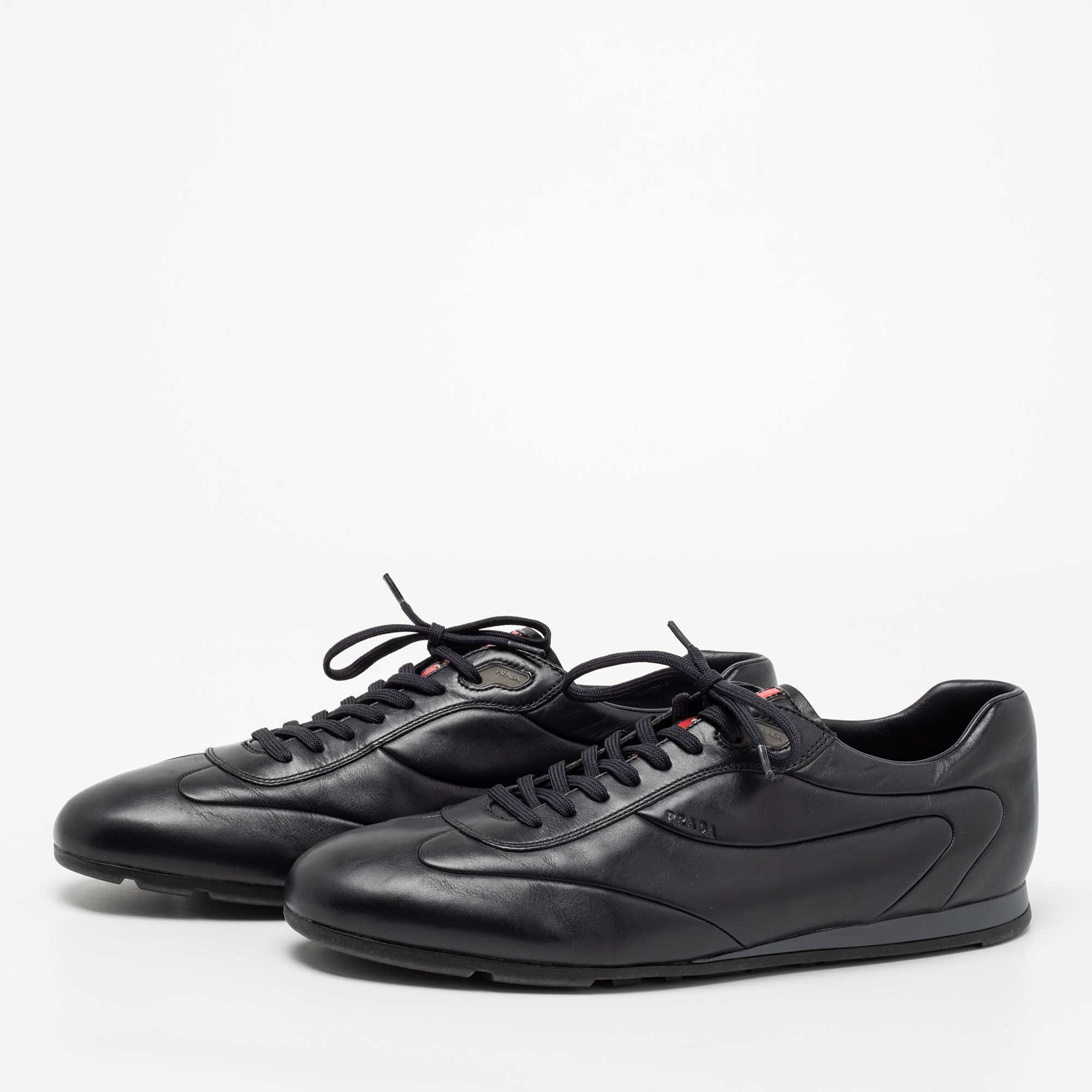 

Prada Sport Navy Blue Leather Low-Top Sneakers Size
