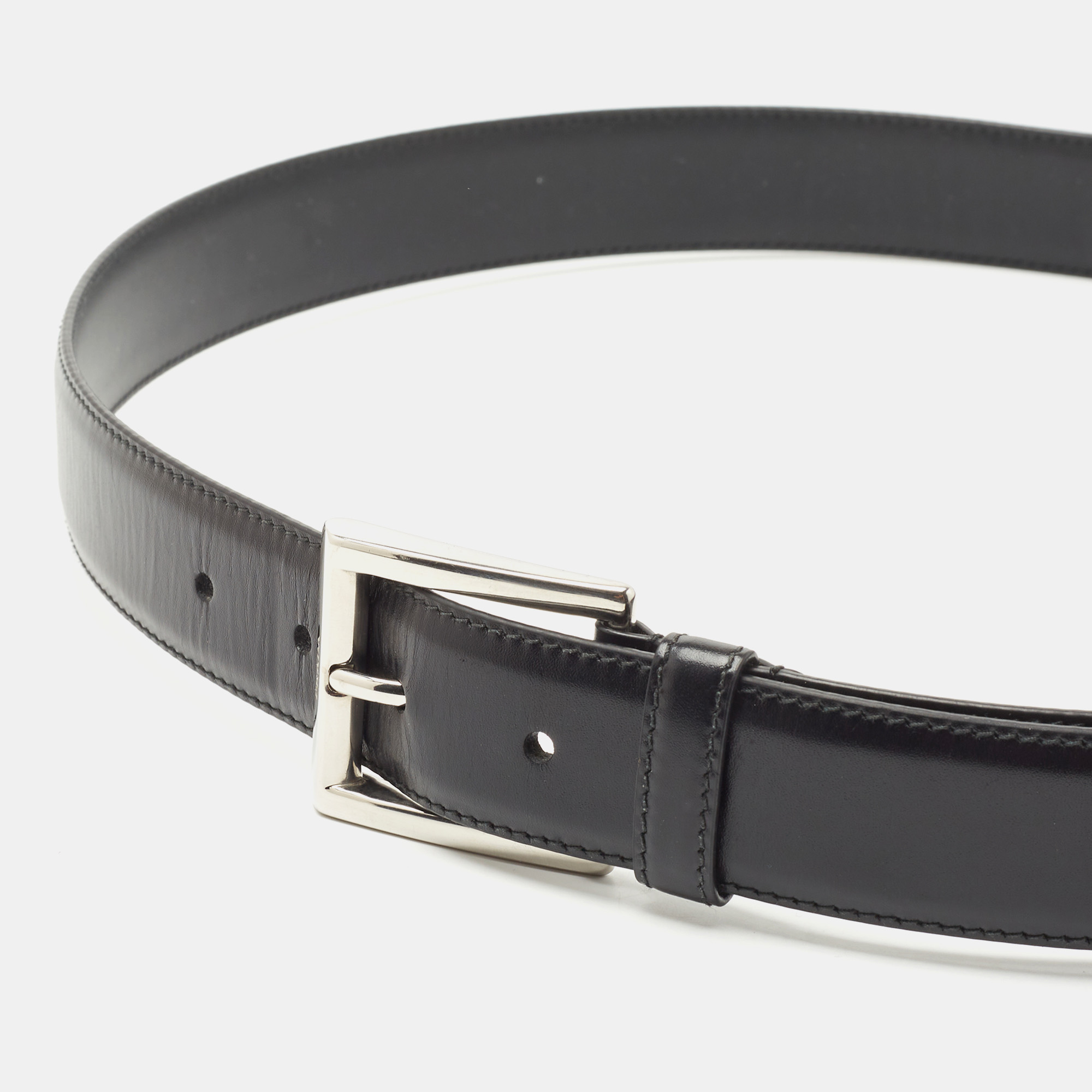 

Prada Black Leather Buckle Belt