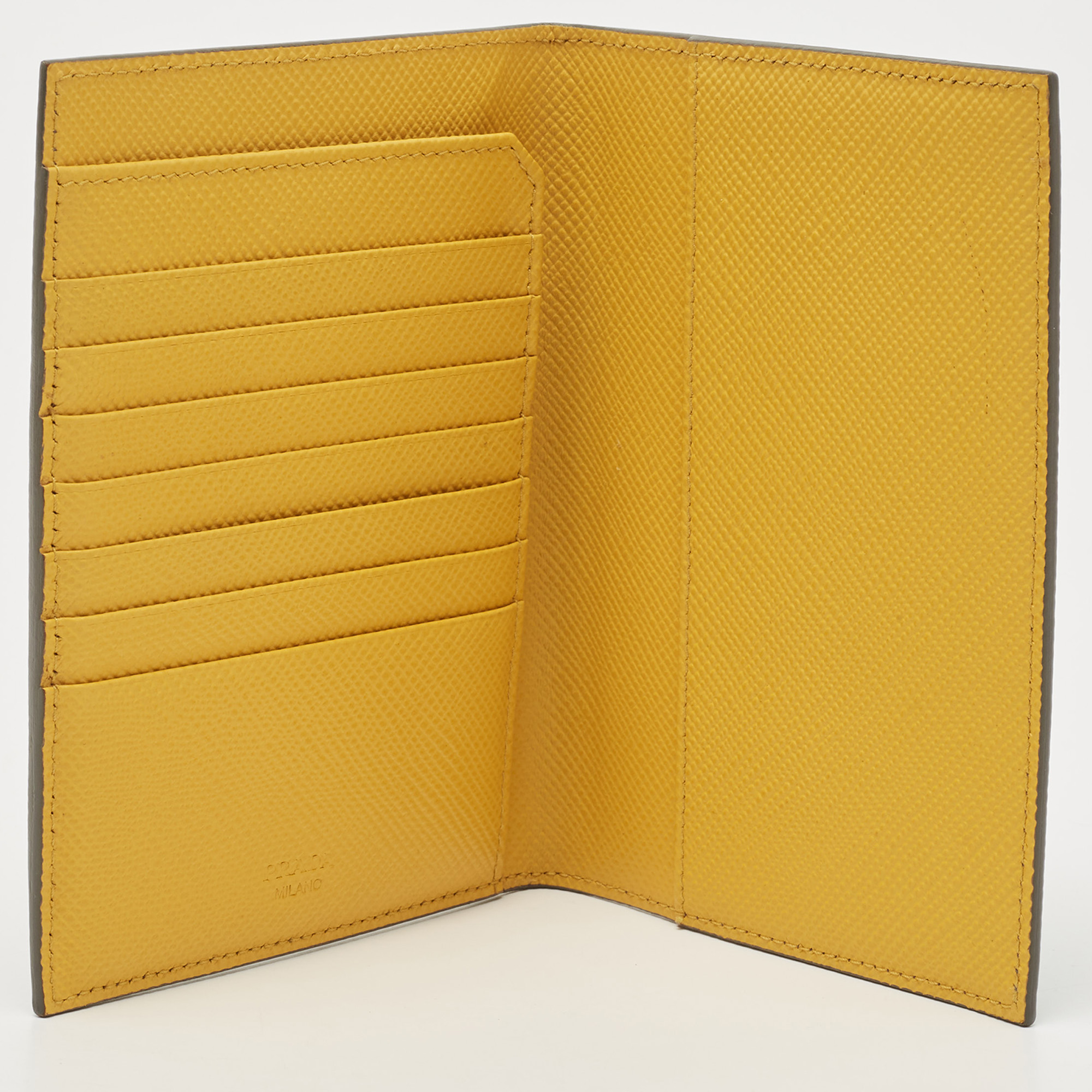 

Prada Grey Saffiano Cuir Leather Triangle Logo Bifold Card Case