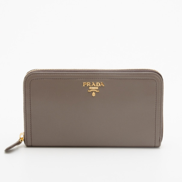 Pre Owned Prada Beige Soft Calf Continental Wallet