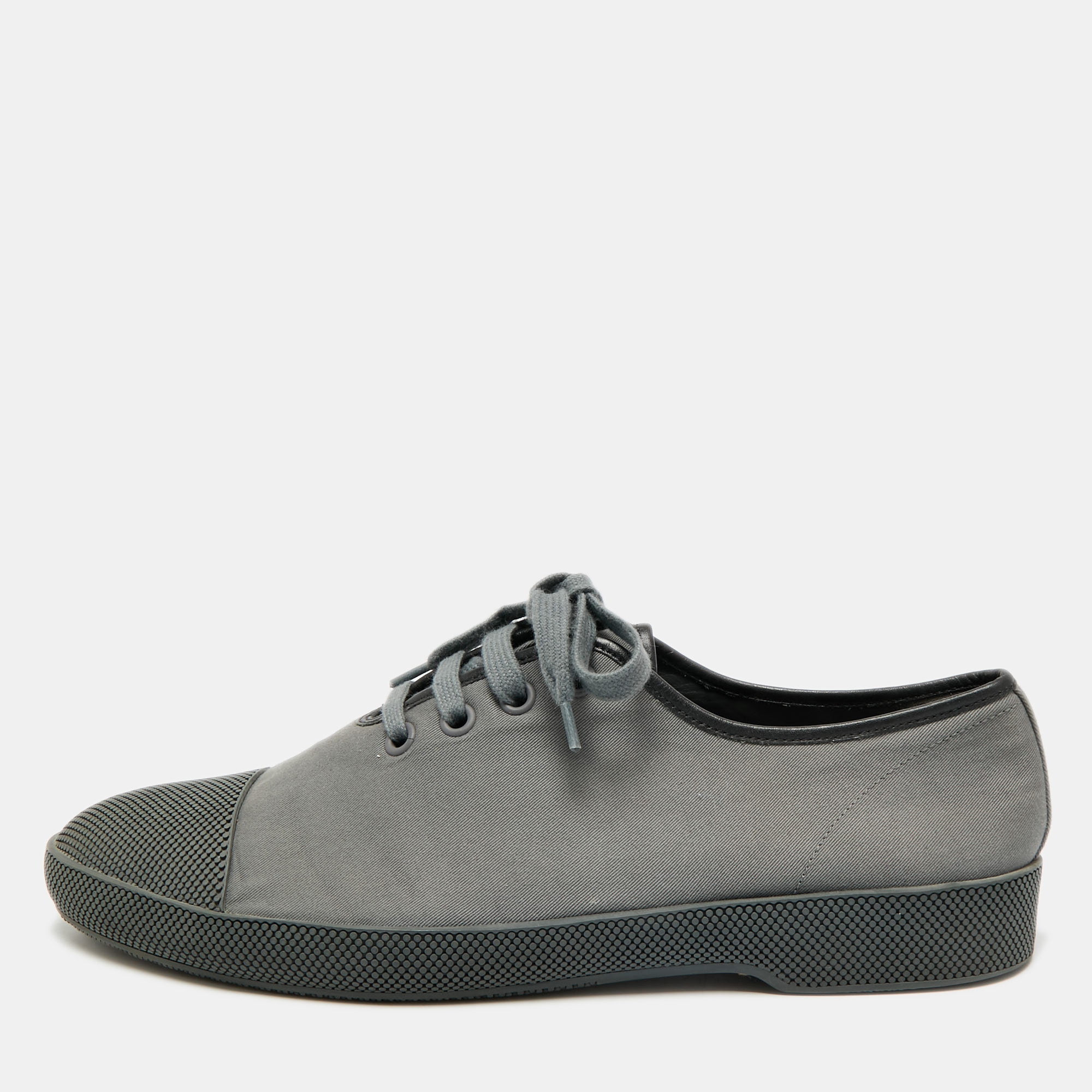 

Prada Size 44 Grey Canvas and Rubber Lace Up Sneakers