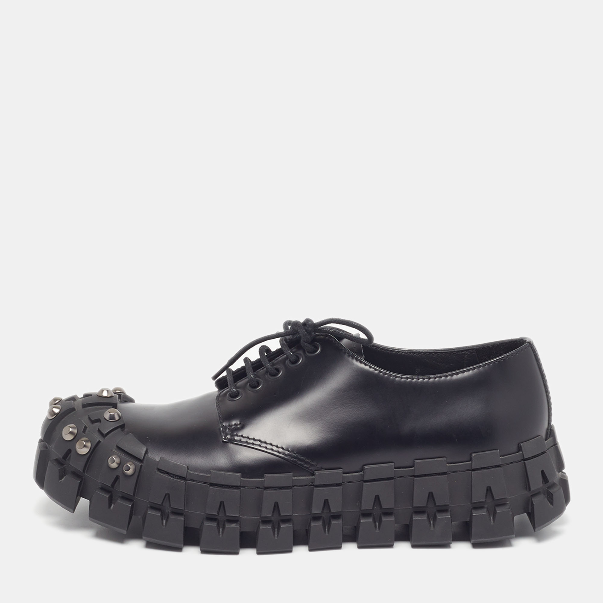 

Prada Chunky Wheel Lug Size 42 Black Leather Studded Low Top Sneakers