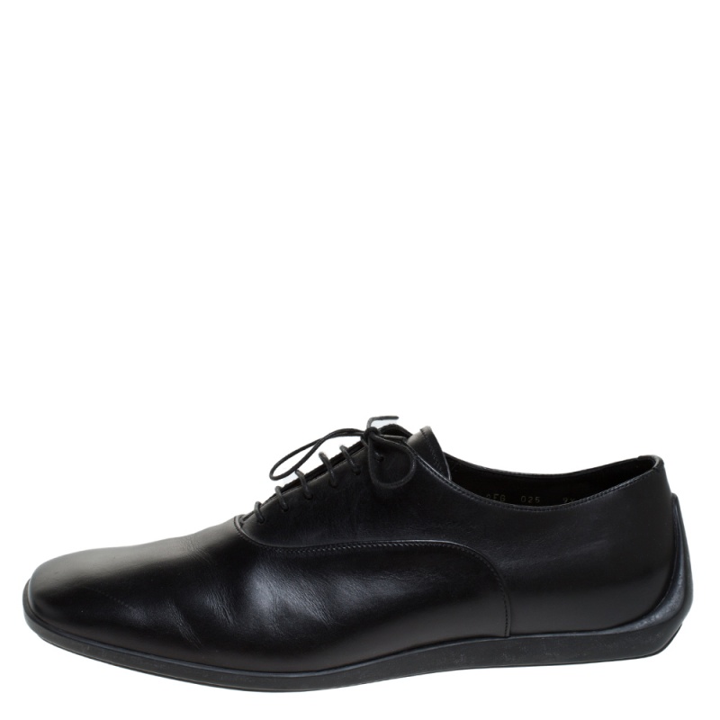 

Prada Black Leather Square Toe Oxfords Size