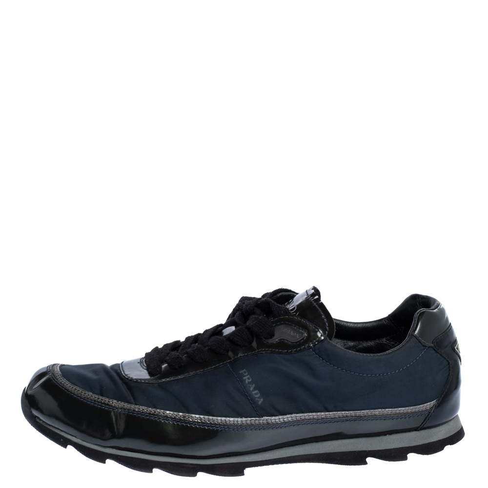 

Prada Black/Navy Blue Leather And Nylon Lace Up Sneakers Size