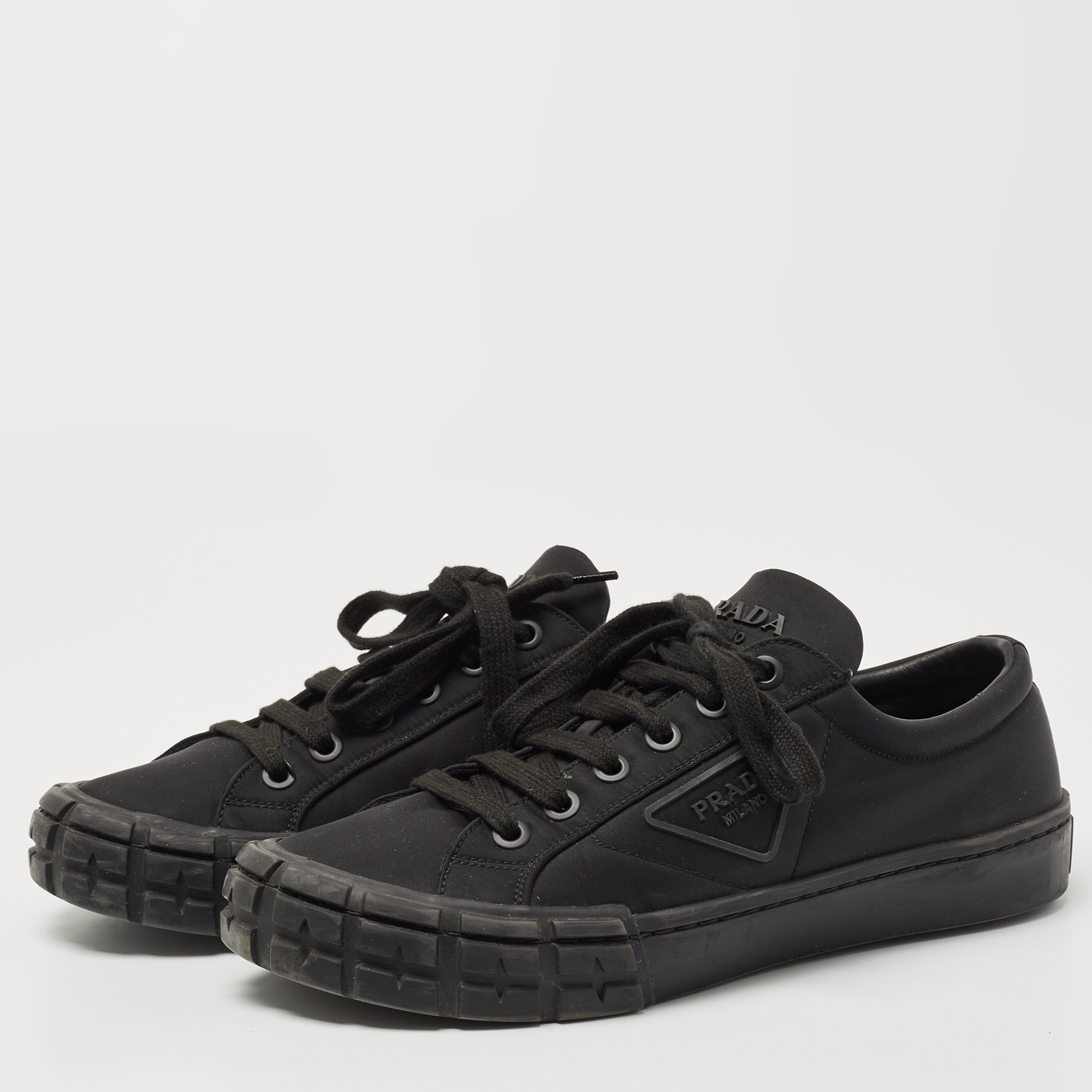 

Prada Black Nylon Wheel Cassetta Low Top Sneakers Size