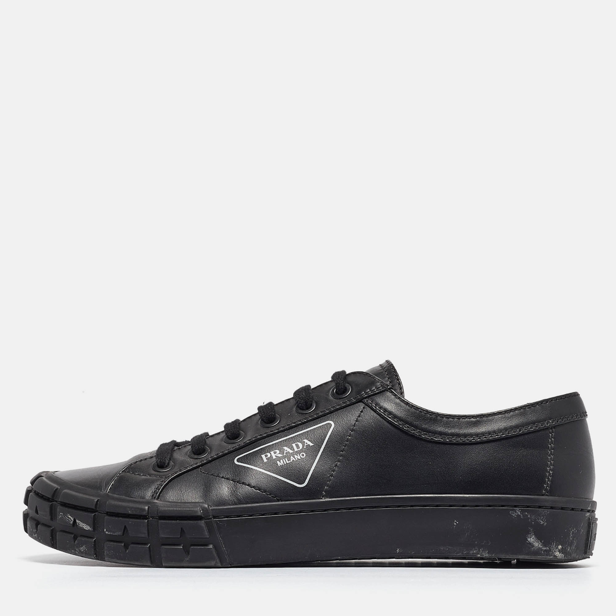 

Prada Black Leather Low Top Sneakers Size 44