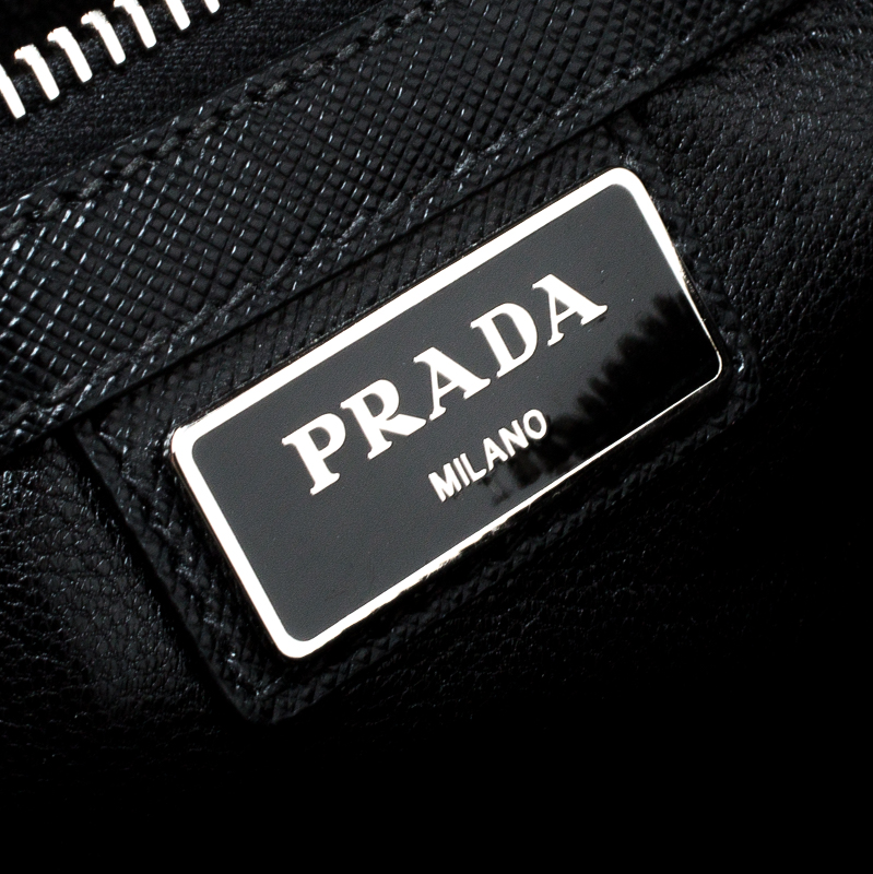 Prada Black Saffiano Voyage Leather Clutch Document Holder 2NG005 – Queen  Bee of Beverly Hills