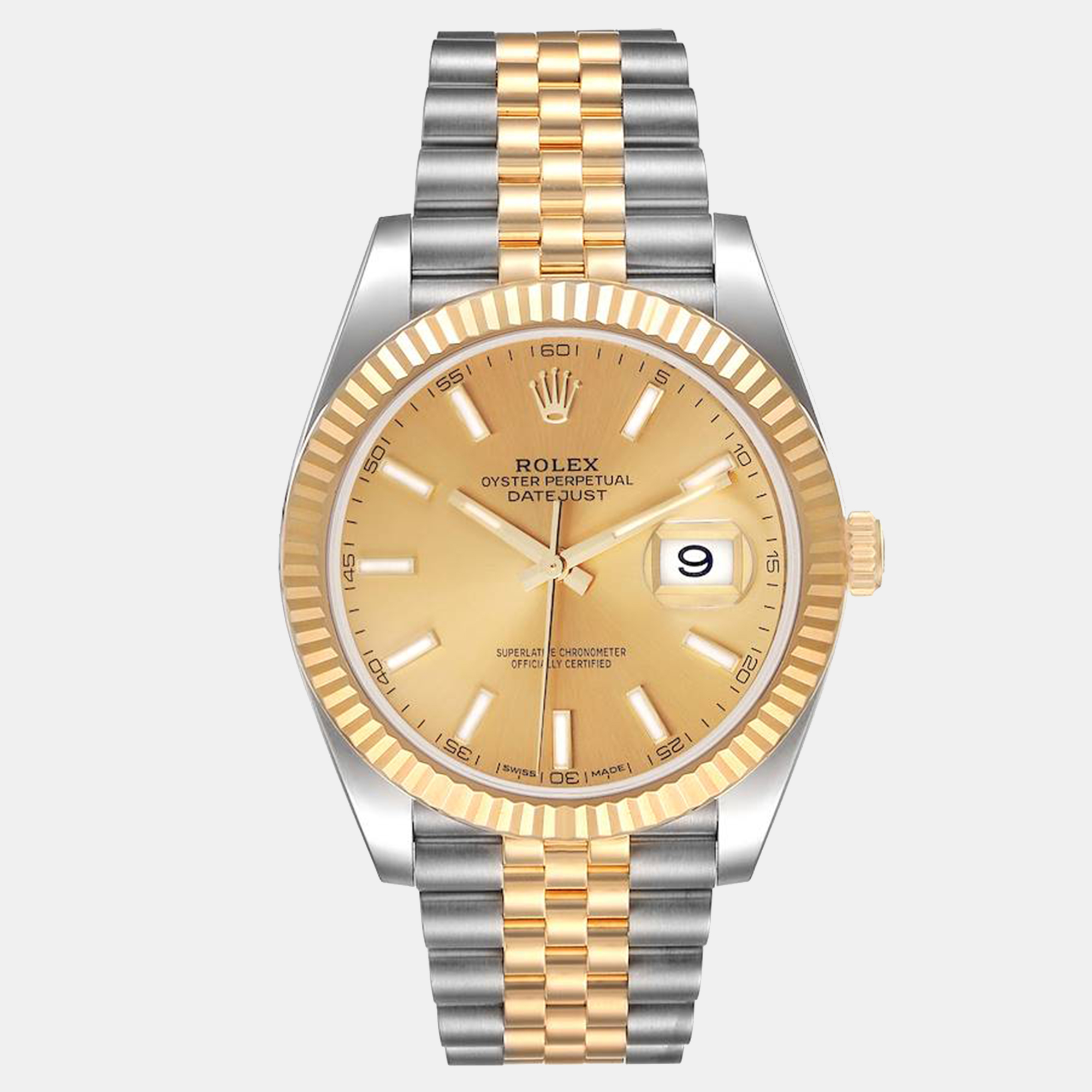 The Datejust is one of the most recognized and coveted watches from the house of Rolex. It has a distinct look and an irrefutable appeal. Crafted in stainless steel and 18k yellow gold this authentic Rolex Datejust wristwatch has the signature allure.