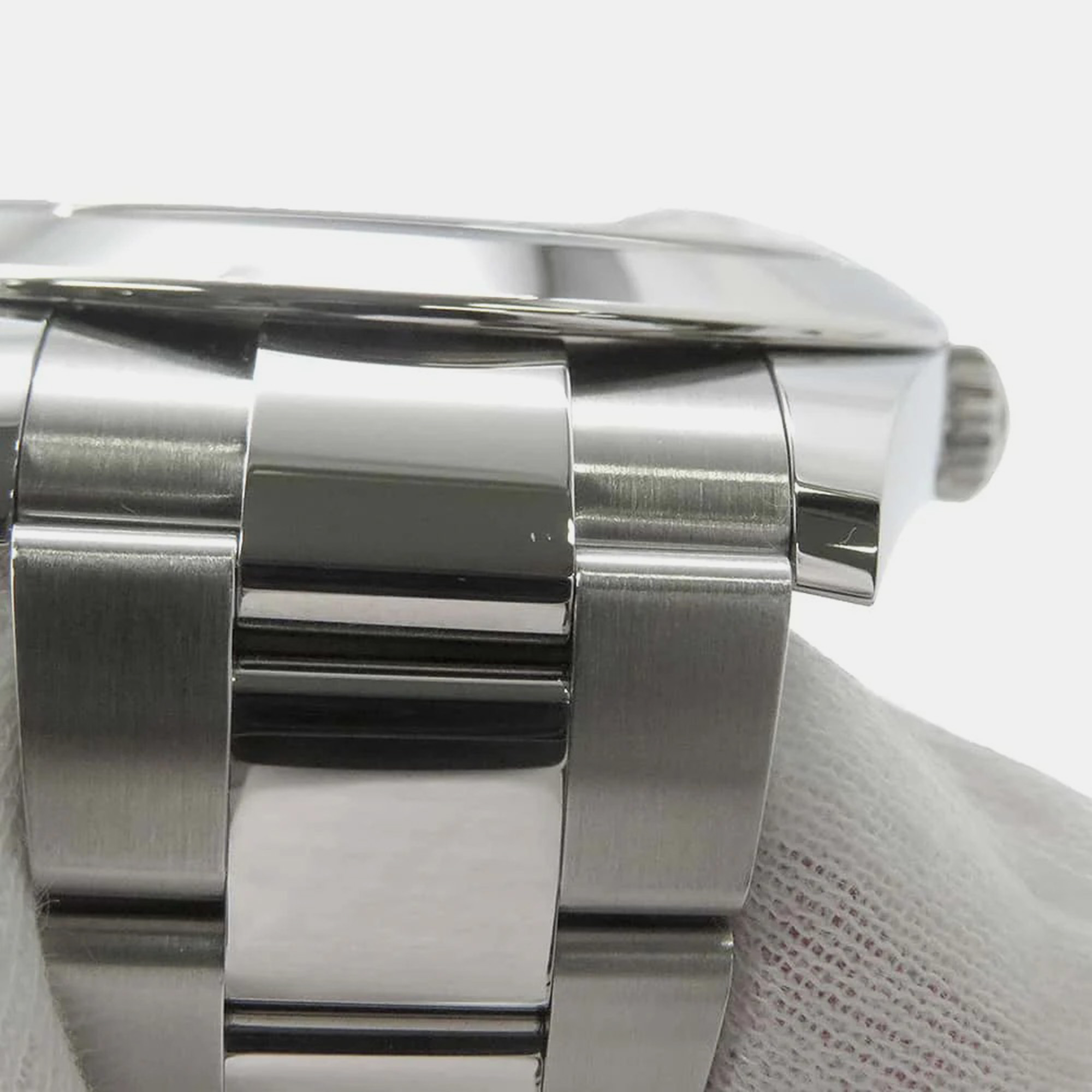 Rolex Silver Stainless Steel Datejust 126300 Automatic Men`s Wristwatch 41 mm 