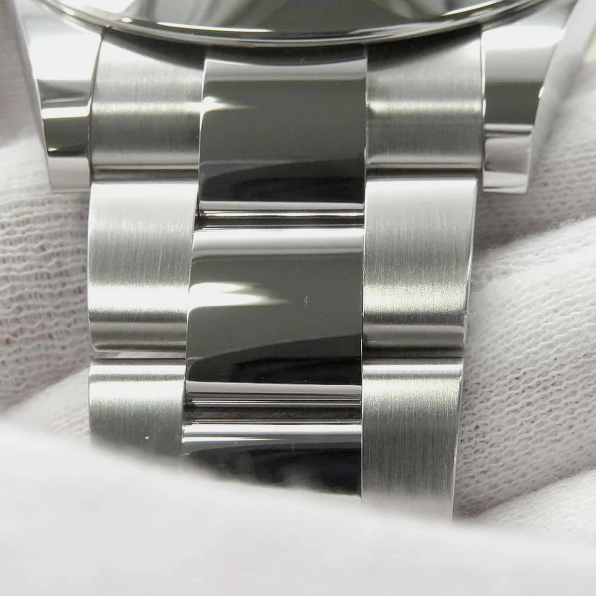 Rolex Silver Stainless Steel Datejust 126300 Automatic Men`s Wristwatch 41 mm 