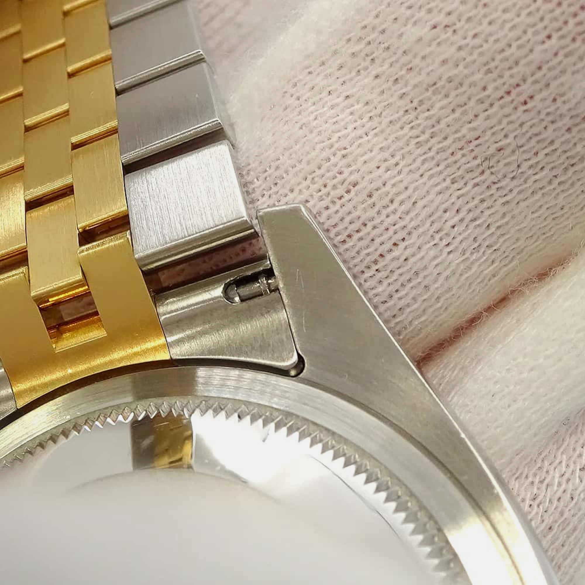 Rolex Champagne 18k Yellow Gold Stainless Steel, Diamond Datejust 116233 Automatic Men`s Wristwatch 36 mm 