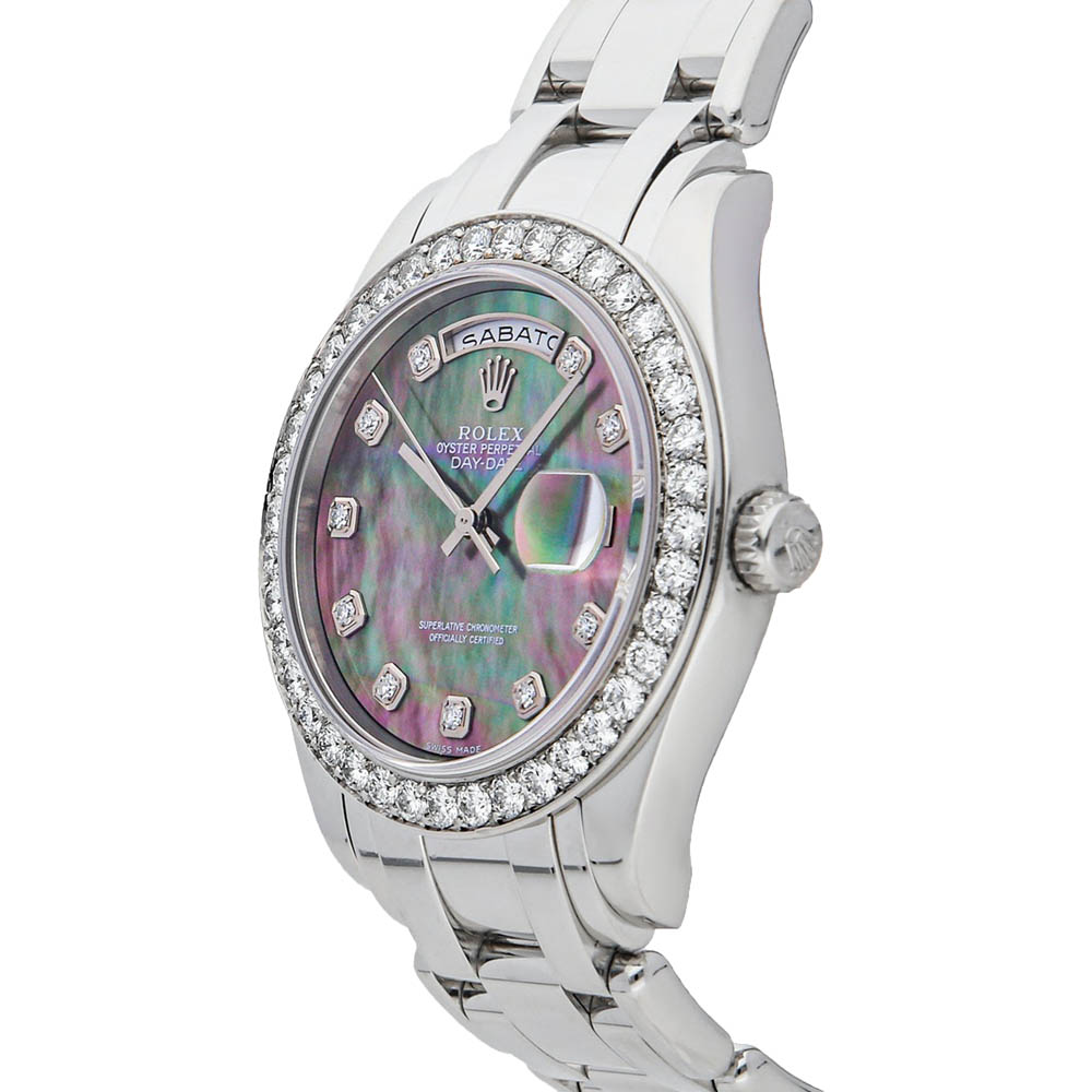 

Rolex Black MOP Diamonds Platinum Day-Date 18946 Men's Wristwatch 39 MM, White