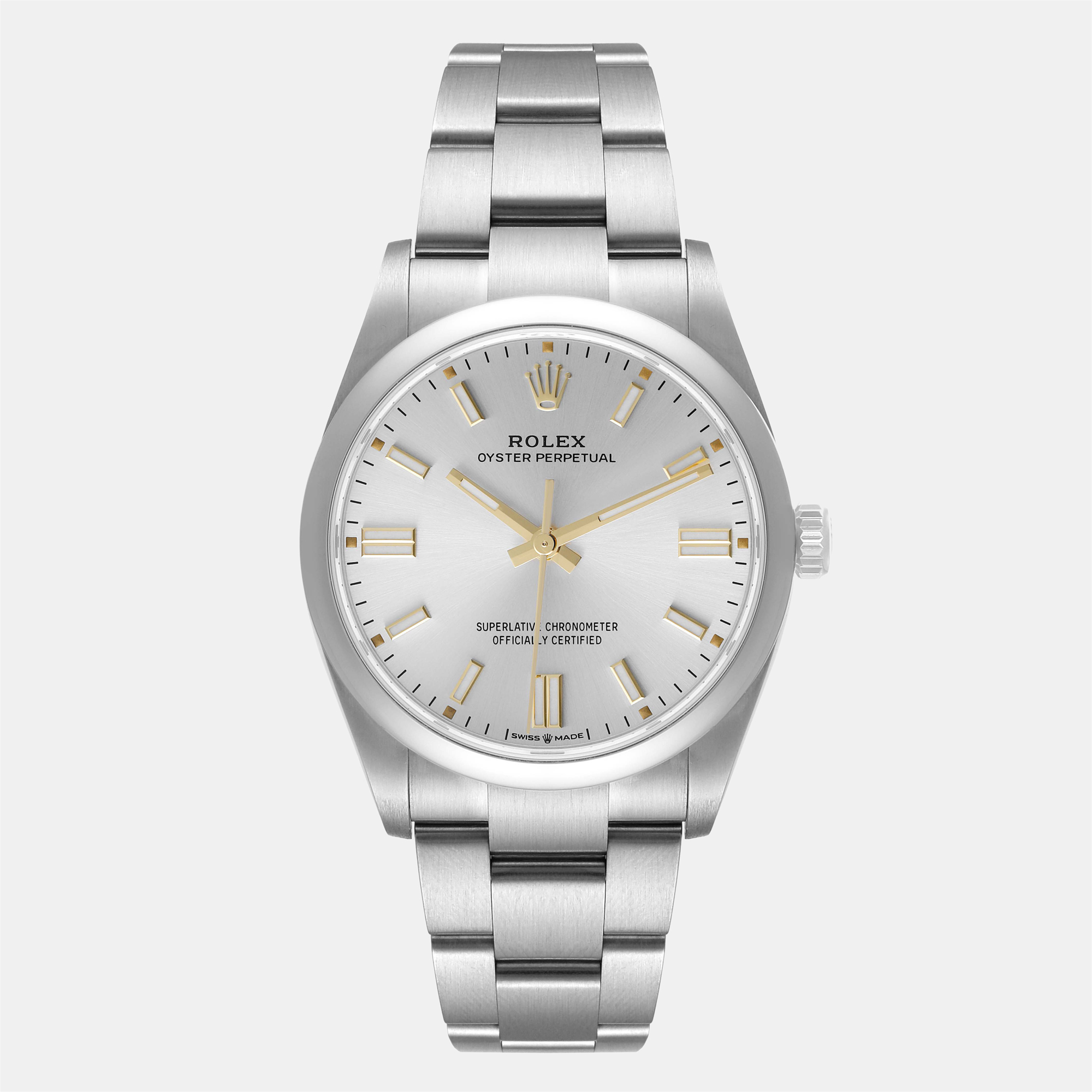 The charm of a finely crafted wristwatch accompanies the wearer through the years and to any occasion they have a date for. It is this charm infused with timeless luxury that makes this designer wristwatch such an incredible pick.