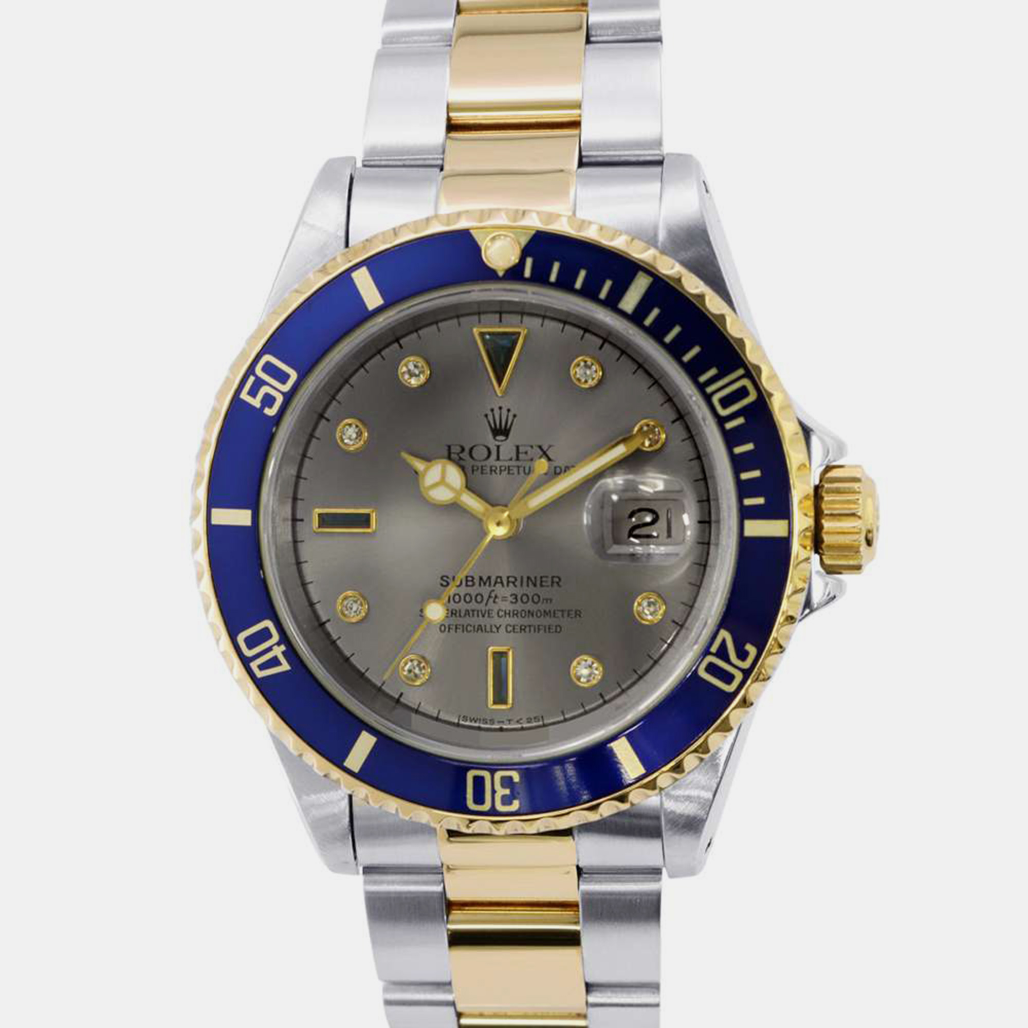 

Rolex Grey 18k Yellow Gold Stainless Steel Submariner Automatic Men's Wristwatch 40 mm