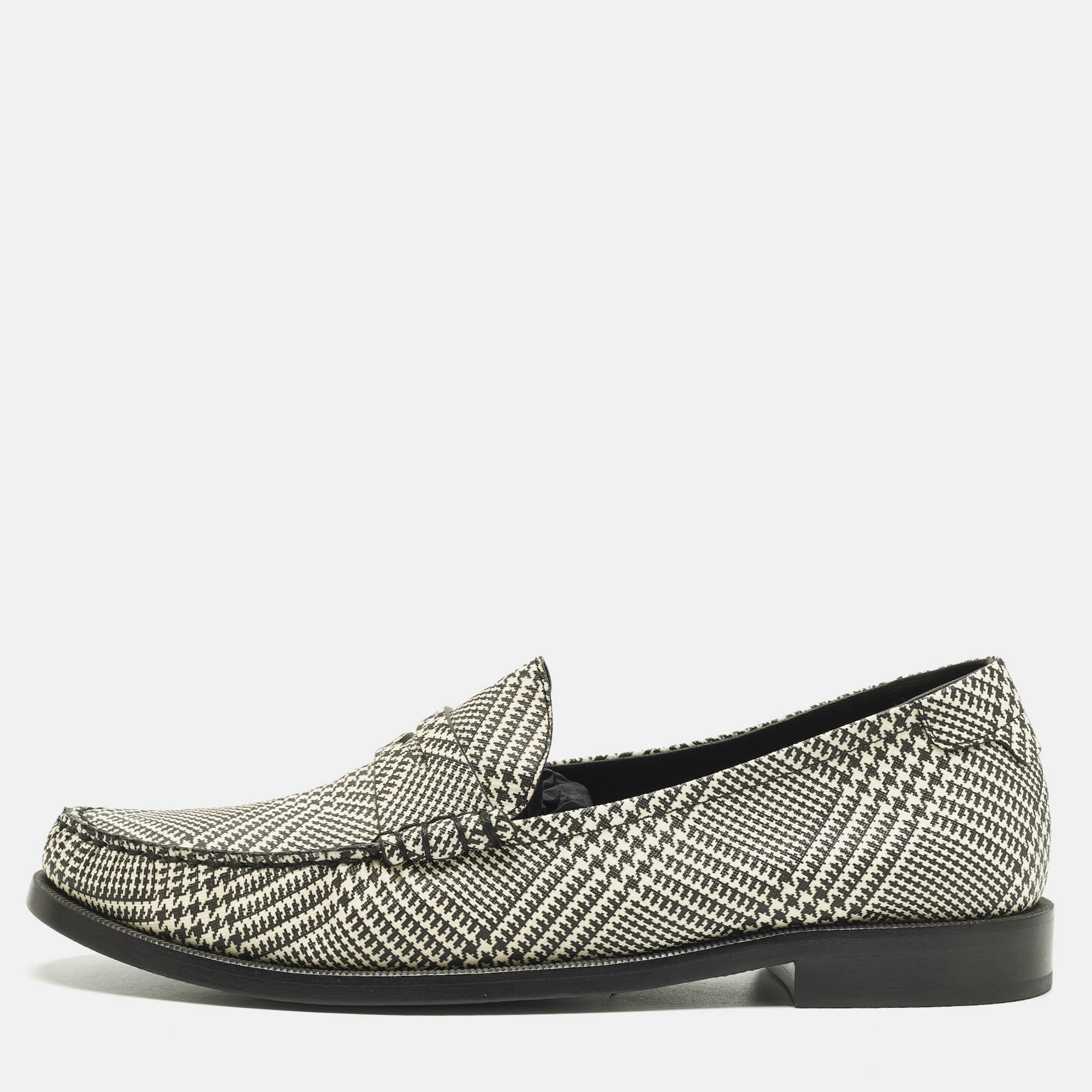 

Saint Laurent Size  Beige/Black Leather Penny Loafers