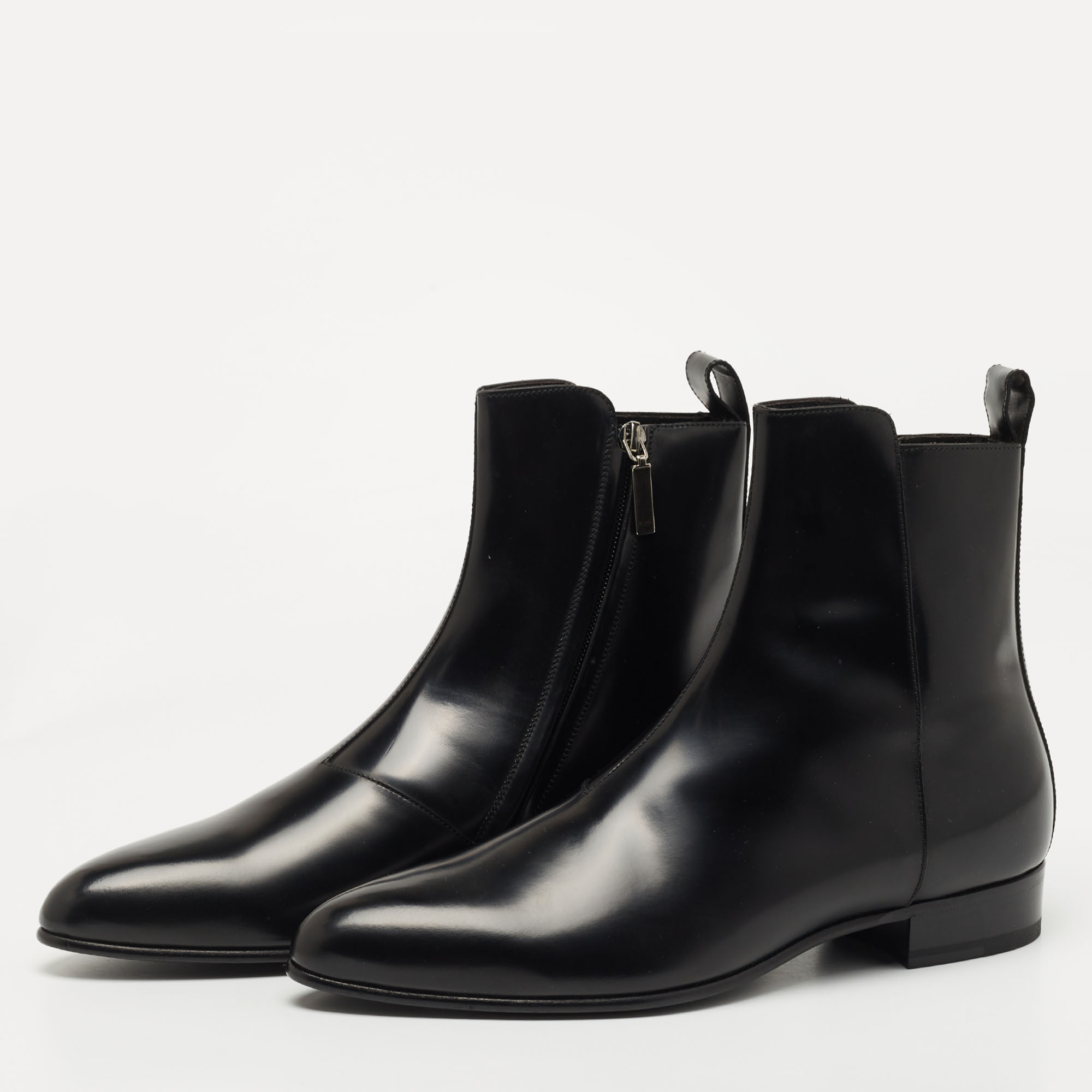 

Saint Laurent Black Glossy Leather Zip Ankle Boots Size